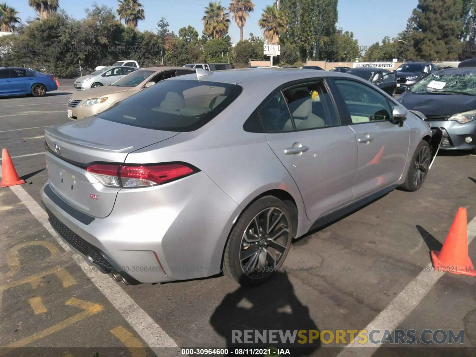 4 Photograph of a damaged car JTDS4RCE2LJ007376 TOYOTA COROLLA 2020