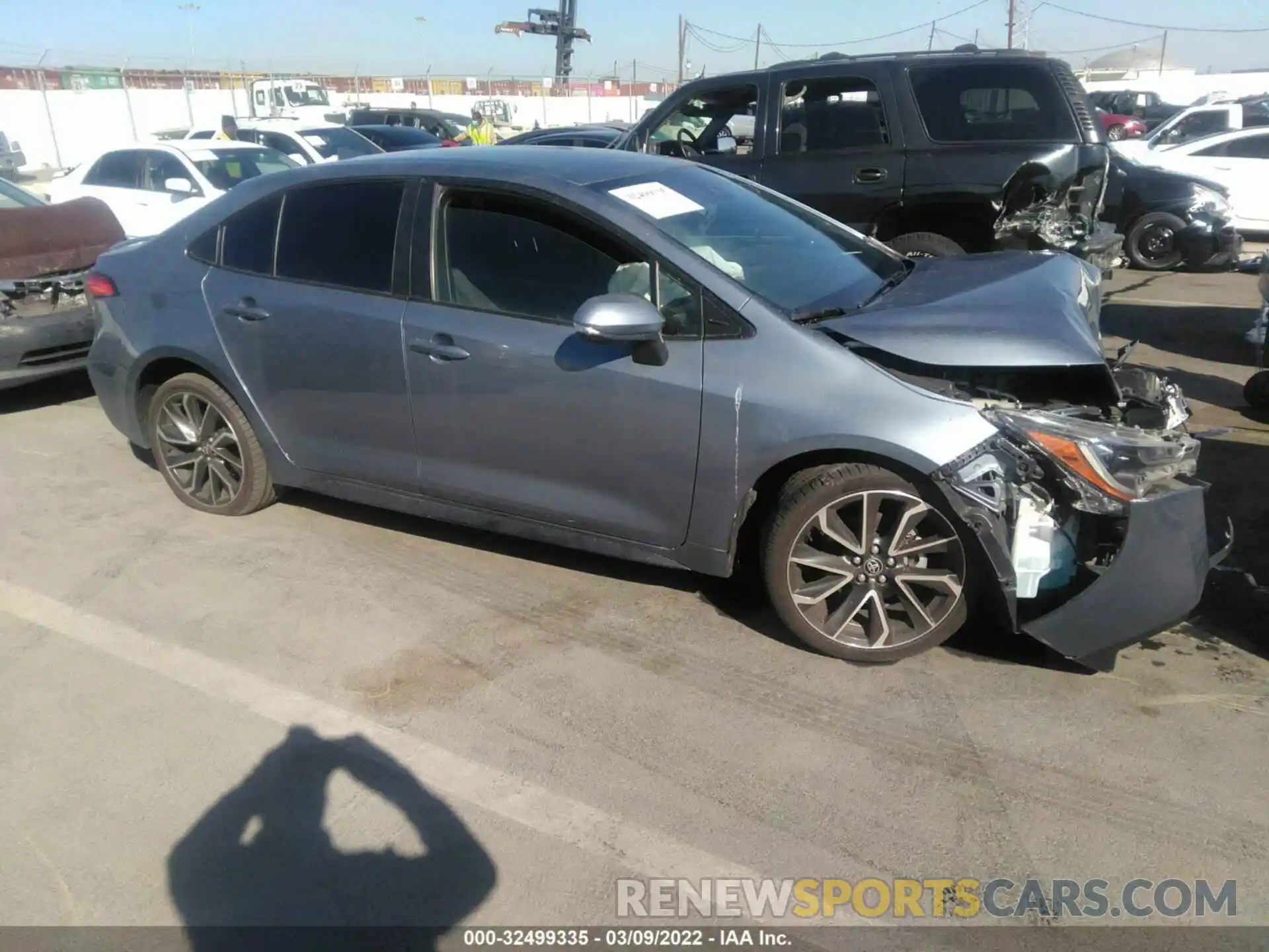 1 Photograph of a damaged car JTDS4RCE2LJ010861 TOYOTA COROLLA 2020