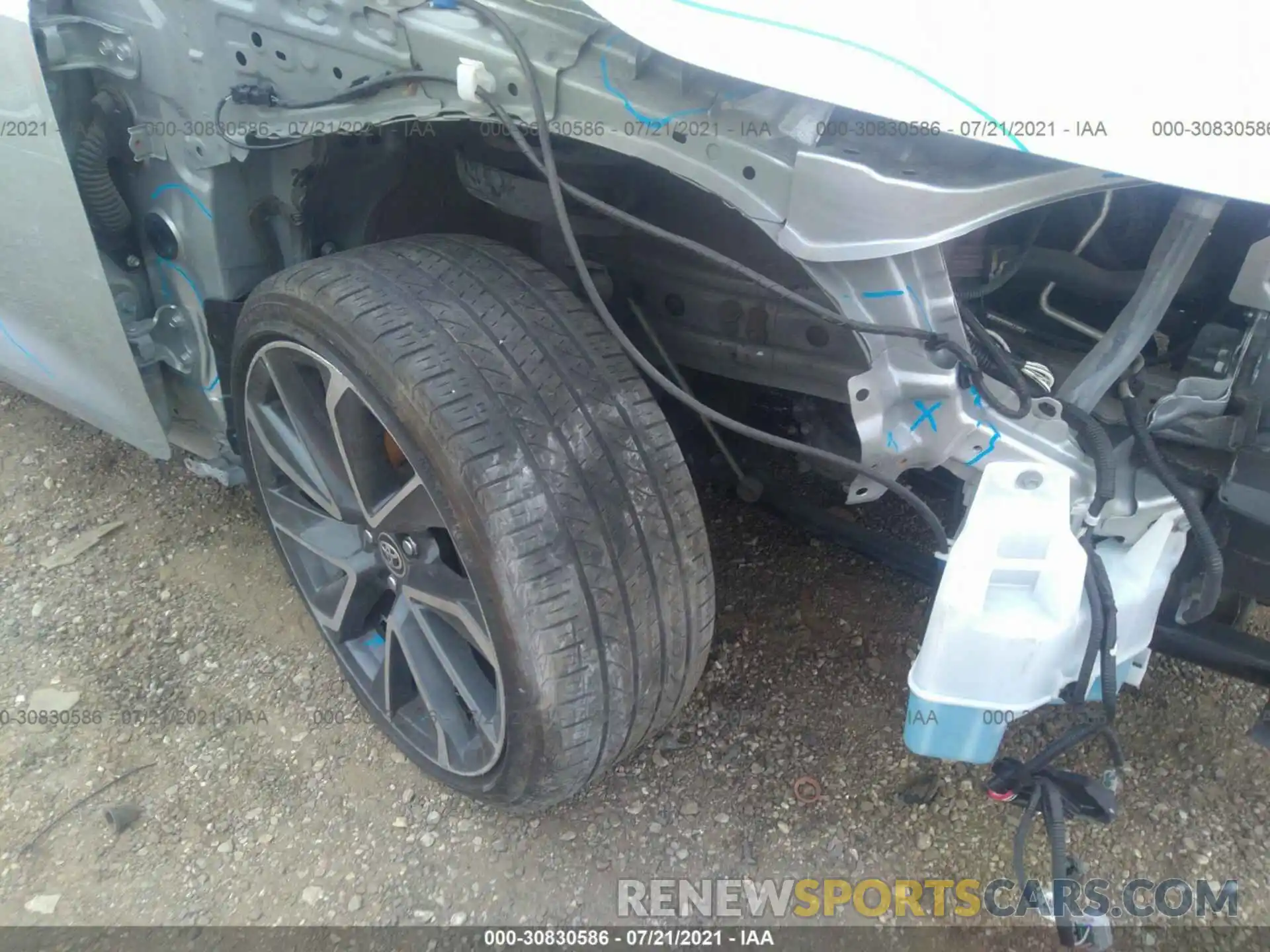 15 Photograph of a damaged car JTDS4RCE2LJ011492 TOYOTA COROLLA 2020