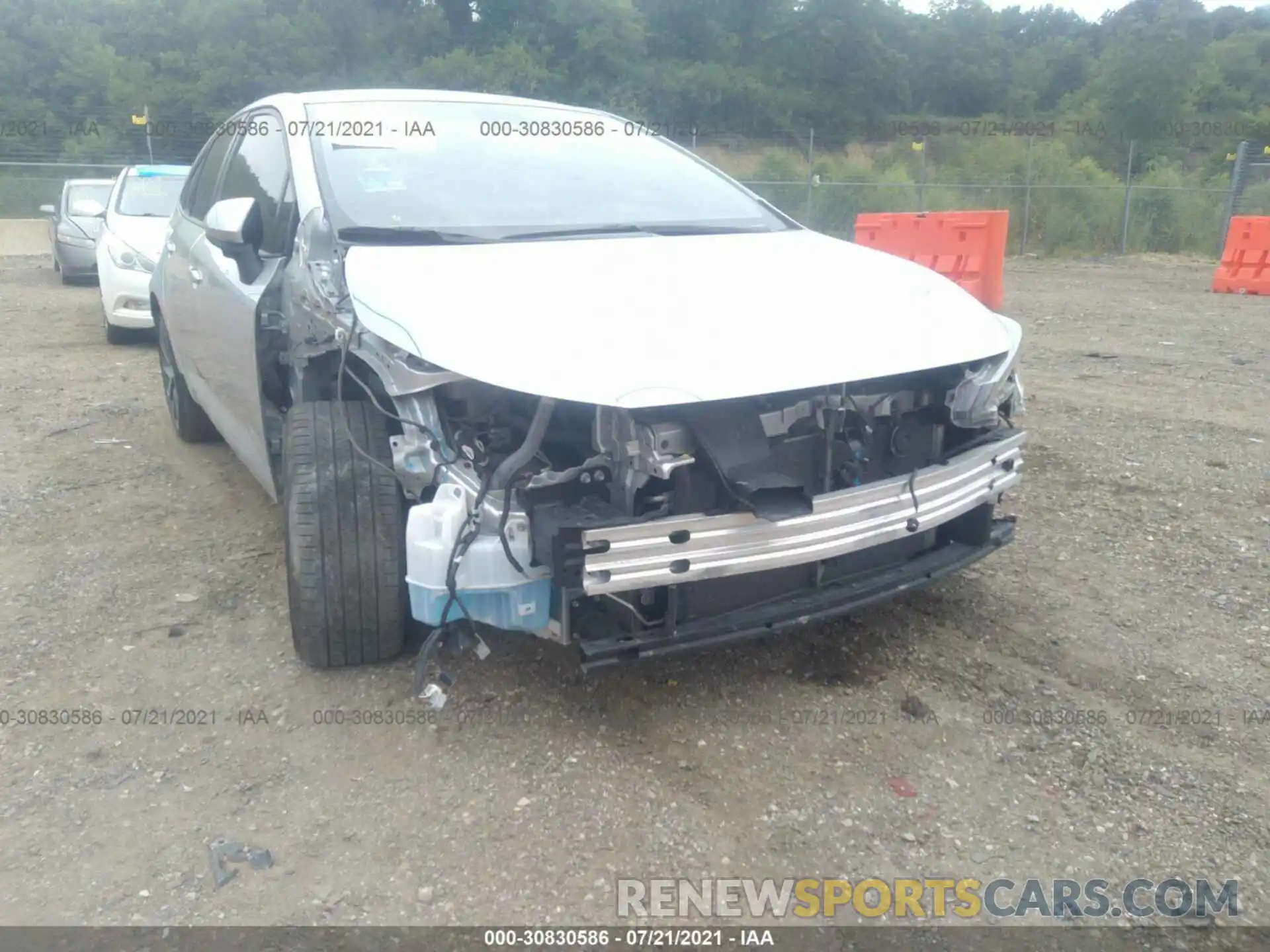 6 Photograph of a damaged car JTDS4RCE2LJ011492 TOYOTA COROLLA 2020