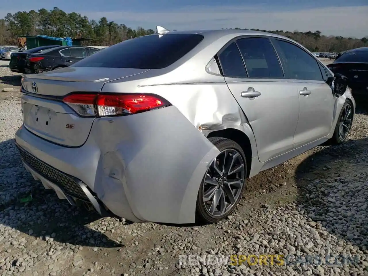 4 Photograph of a damaged car JTDS4RCE2LJ012416 TOYOTA COROLLA 2020