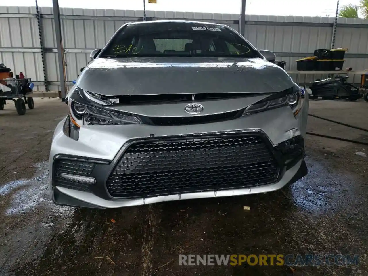 9 Photograph of a damaged car JTDS4RCE2LJ017437 TOYOTA COROLLA 2020