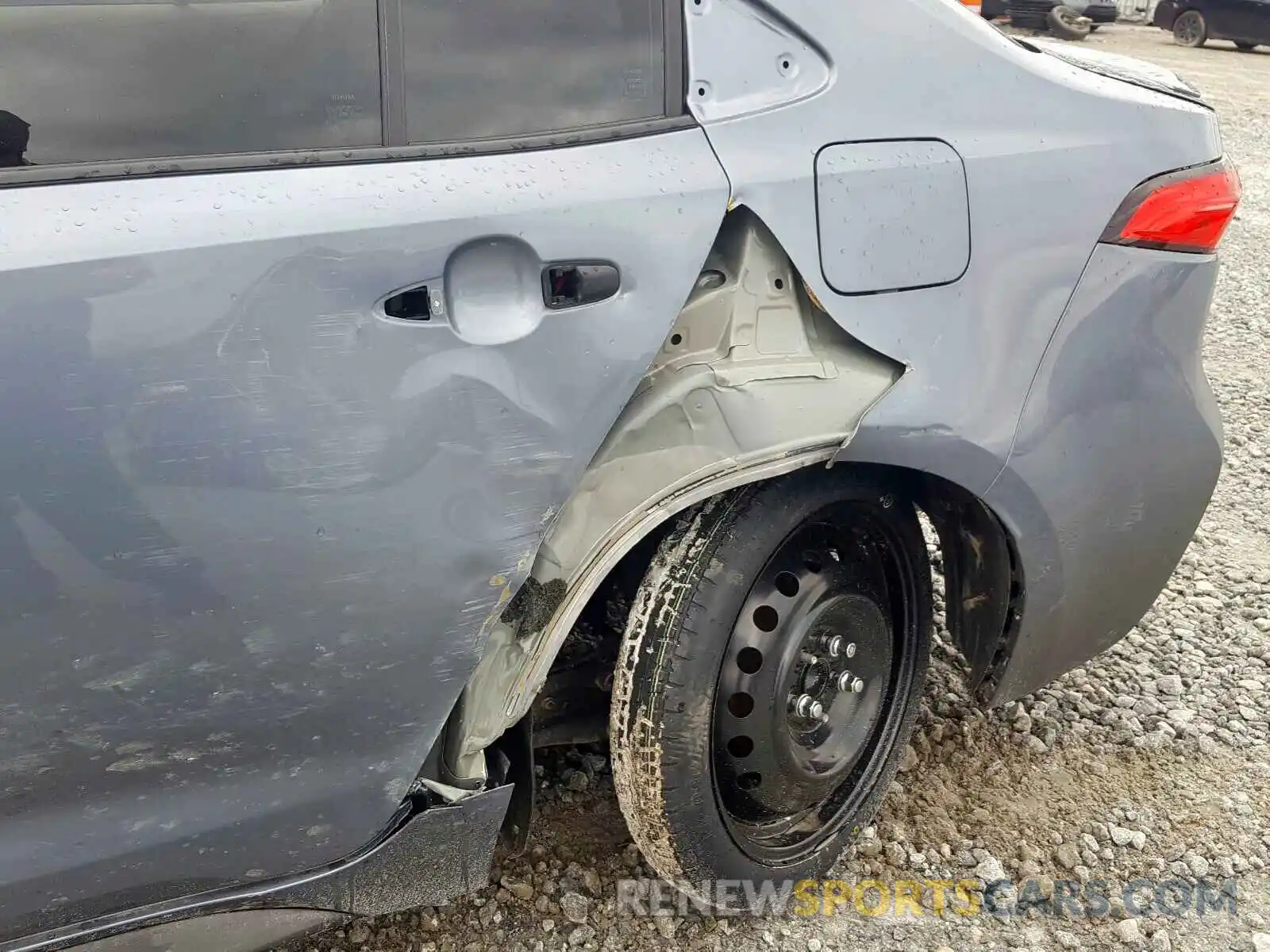 9 Photograph of a damaged car JTDS4RCE2LJ018572 TOYOTA COROLLA 2020