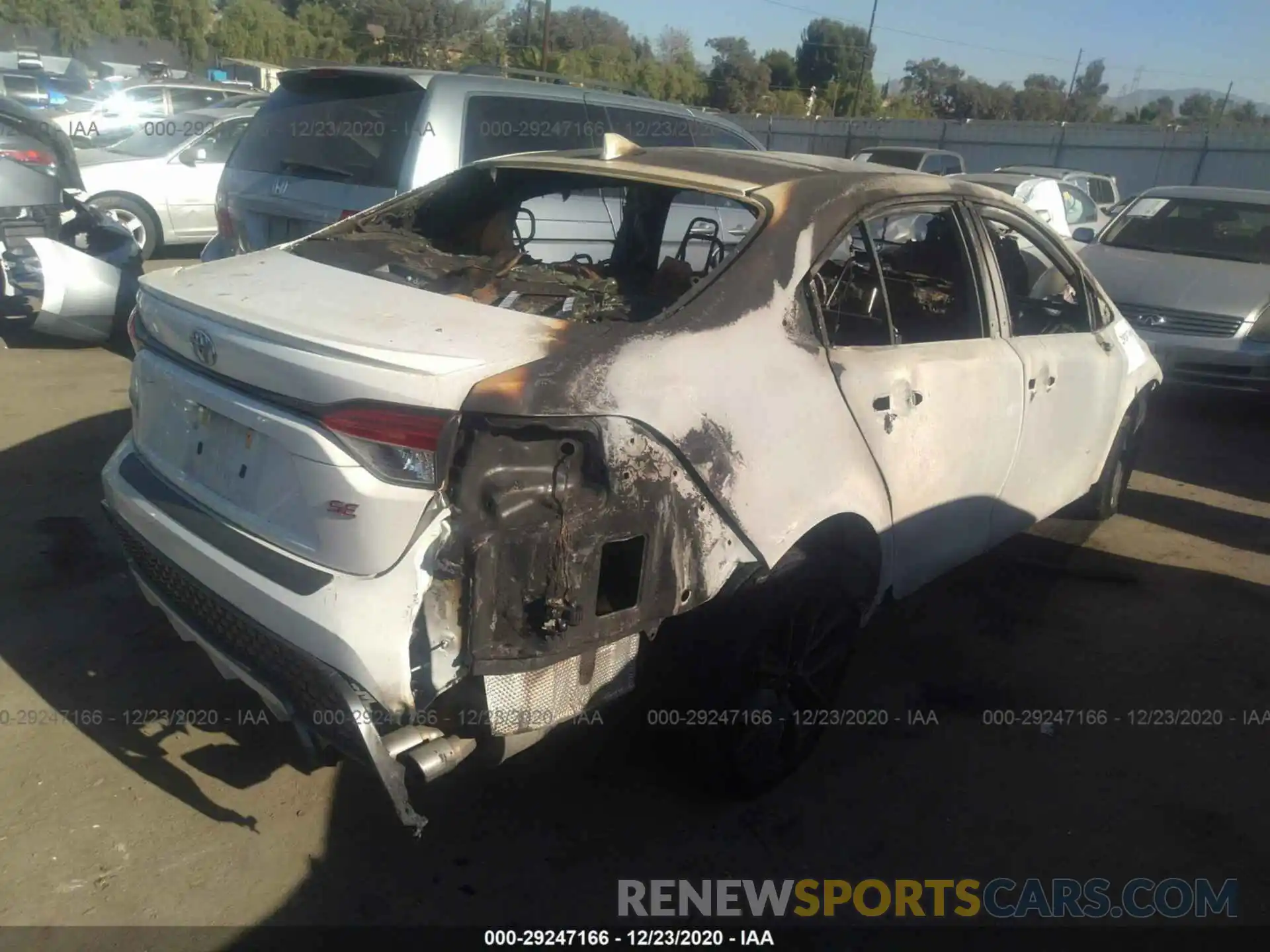 4 Photograph of a damaged car JTDS4RCE2LJ019334 TOYOTA COROLLA 2020