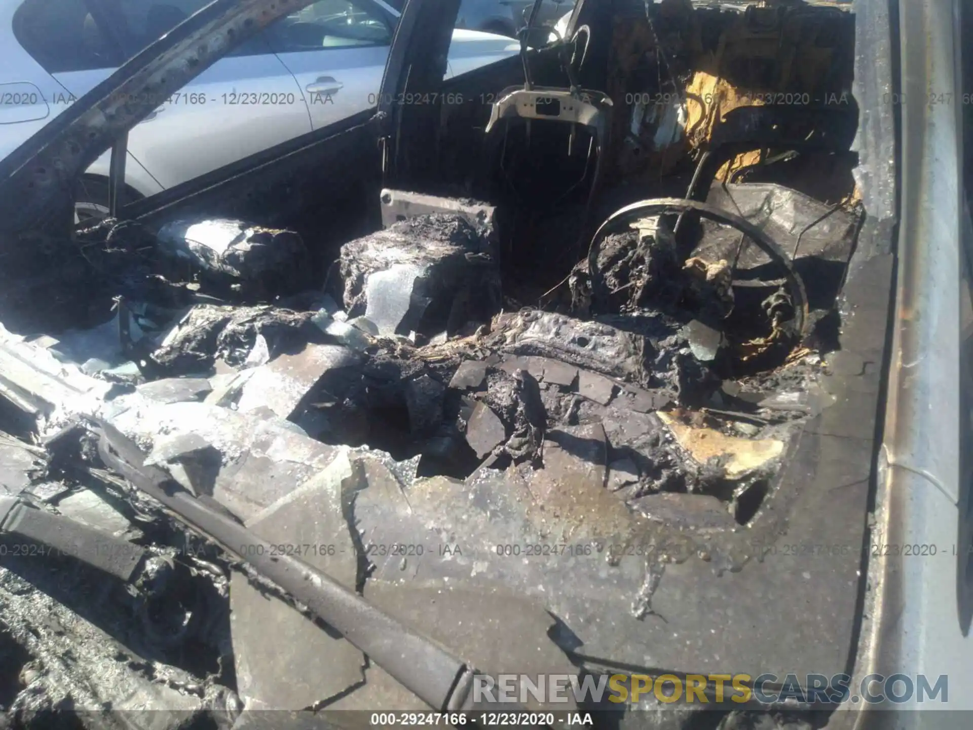 9 Photograph of a damaged car JTDS4RCE2LJ019334 TOYOTA COROLLA 2020