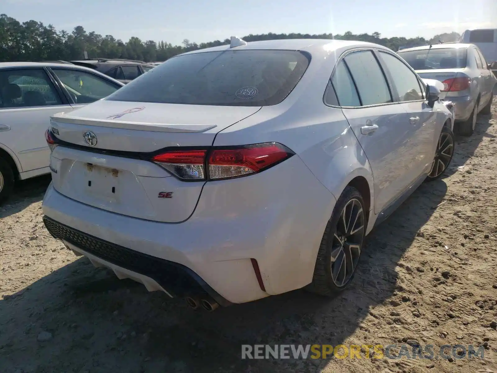 4 Photograph of a damaged car JTDS4RCE2LJ019544 TOYOTA COROLLA 2020