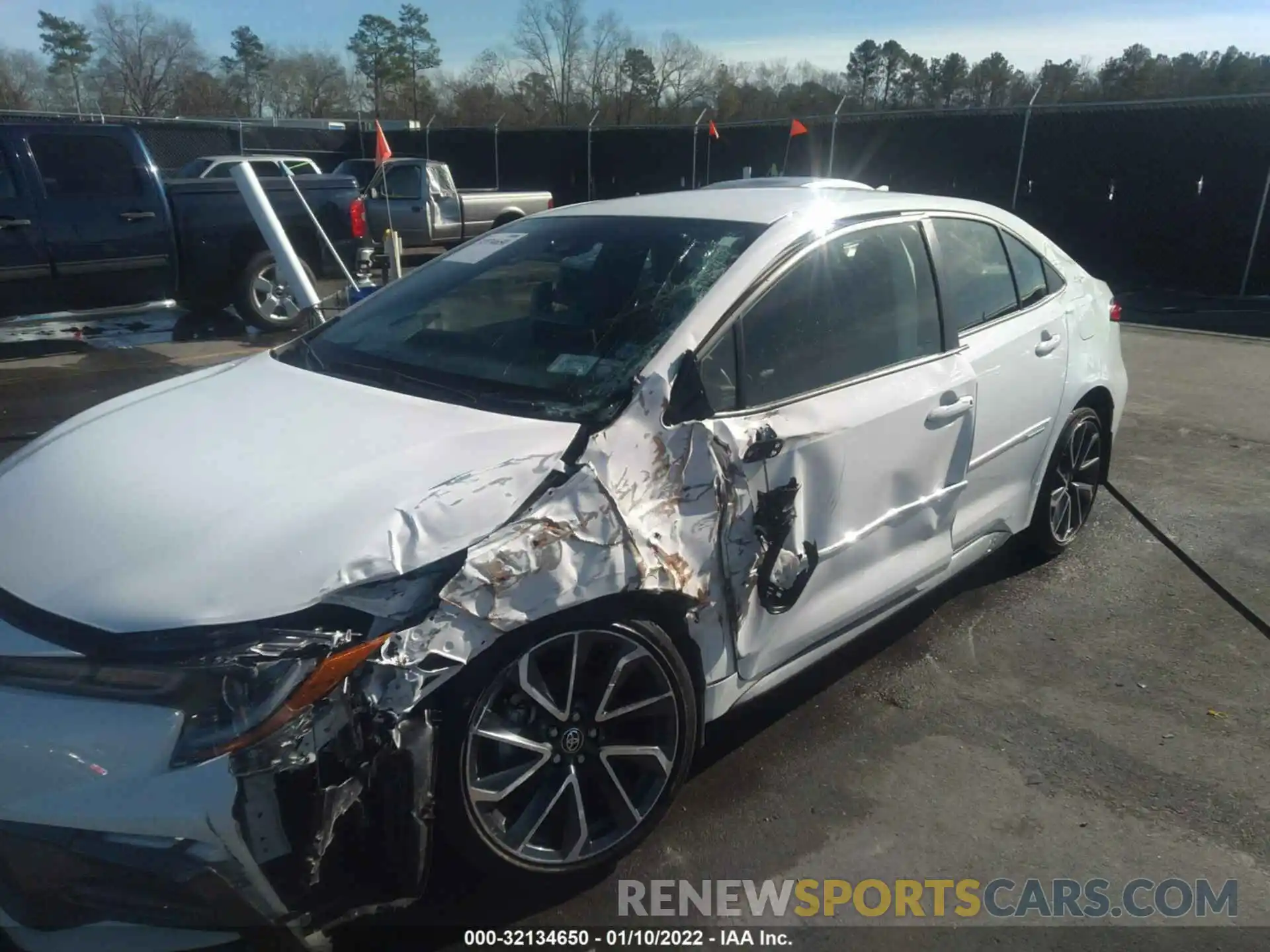 6 Photograph of a damaged car JTDS4RCE2LJ019754 TOYOTA COROLLA 2020