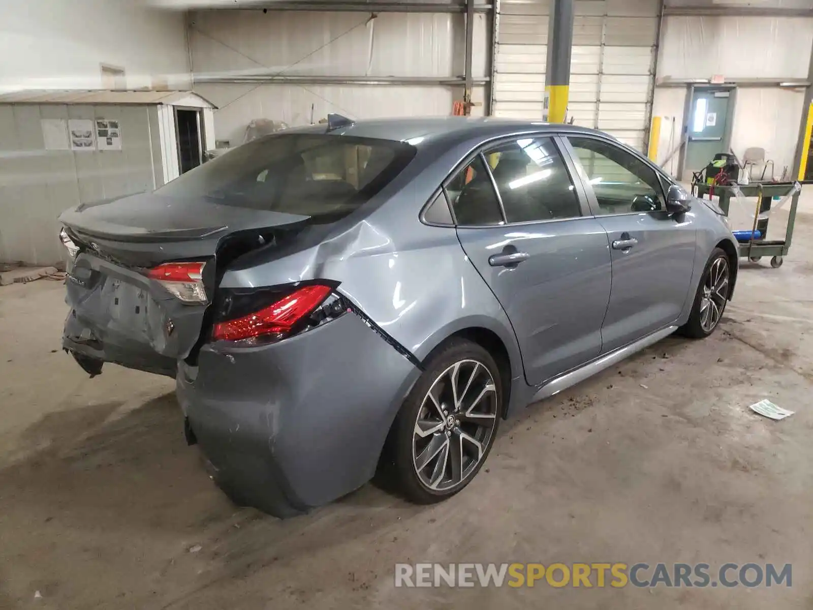 4 Photograph of a damaged car JTDS4RCE2LJ022587 TOYOTA COROLLA 2020