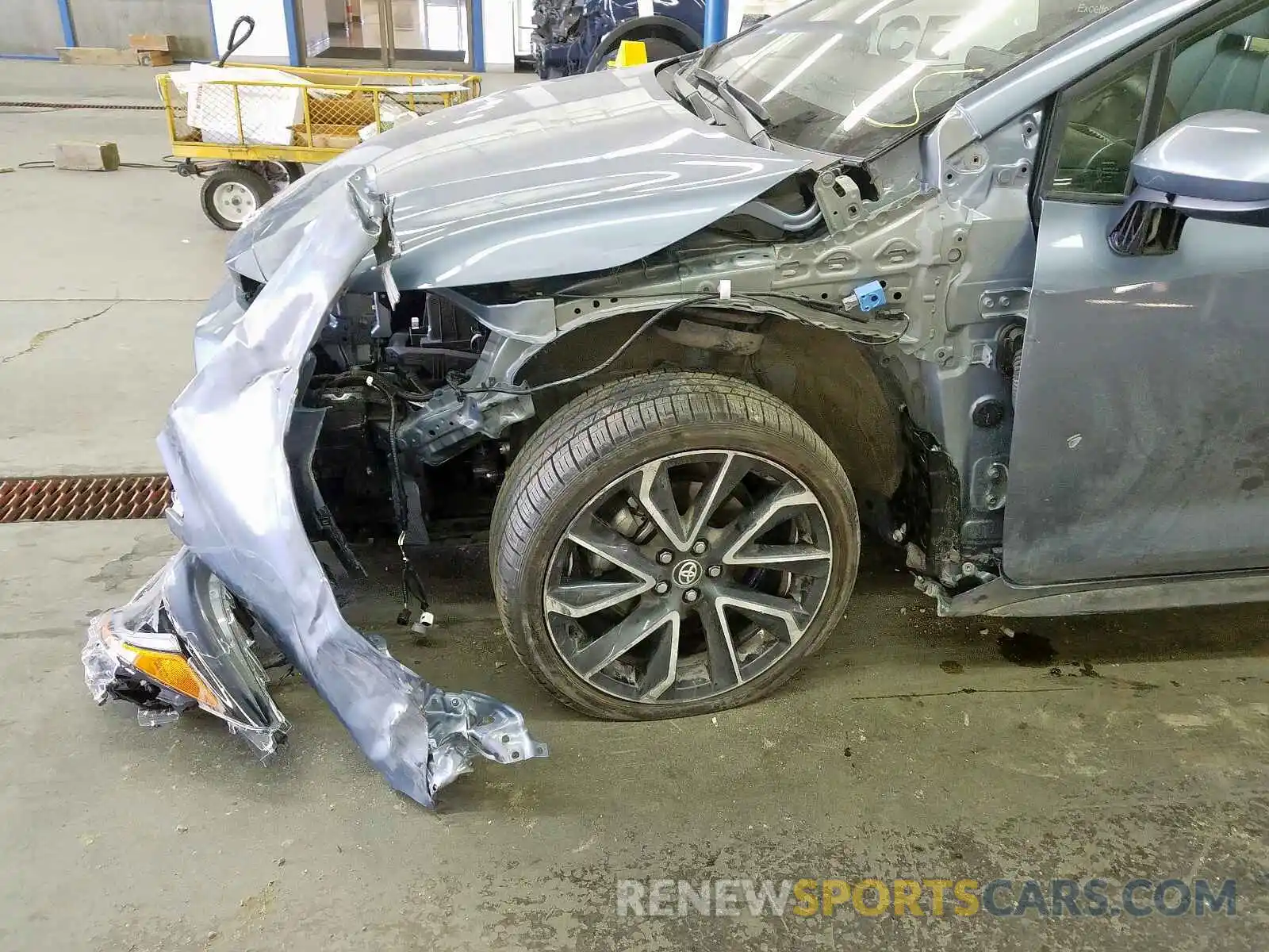 9 Photograph of a damaged car JTDS4RCE2LJ022816 TOYOTA COROLLA 2020