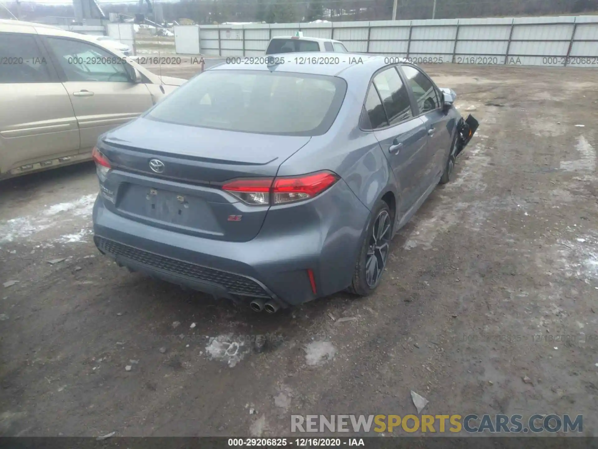 4 Photograph of a damaged car JTDS4RCE2LJ022895 TOYOTA COROLLA 2020