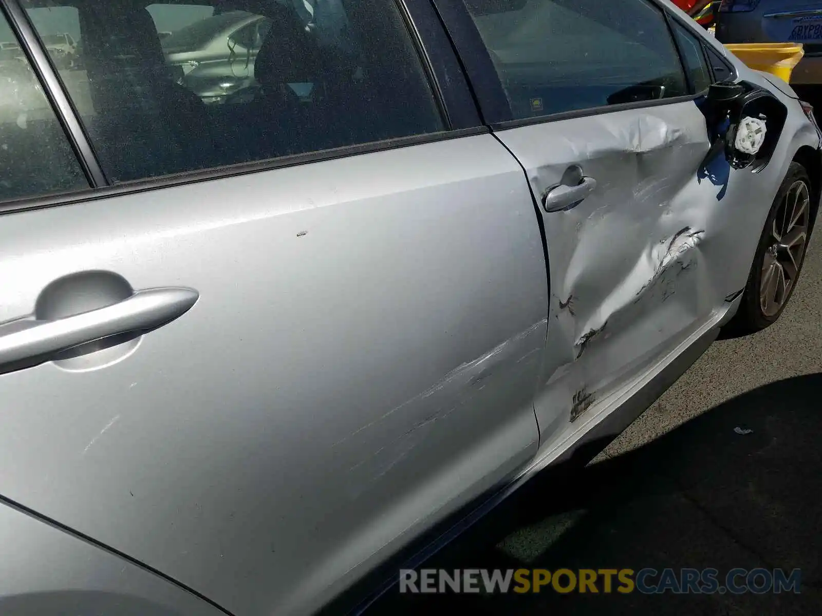 9 Photograph of a damaged car JTDS4RCE2LJ023349 TOYOTA COROLLA 2020