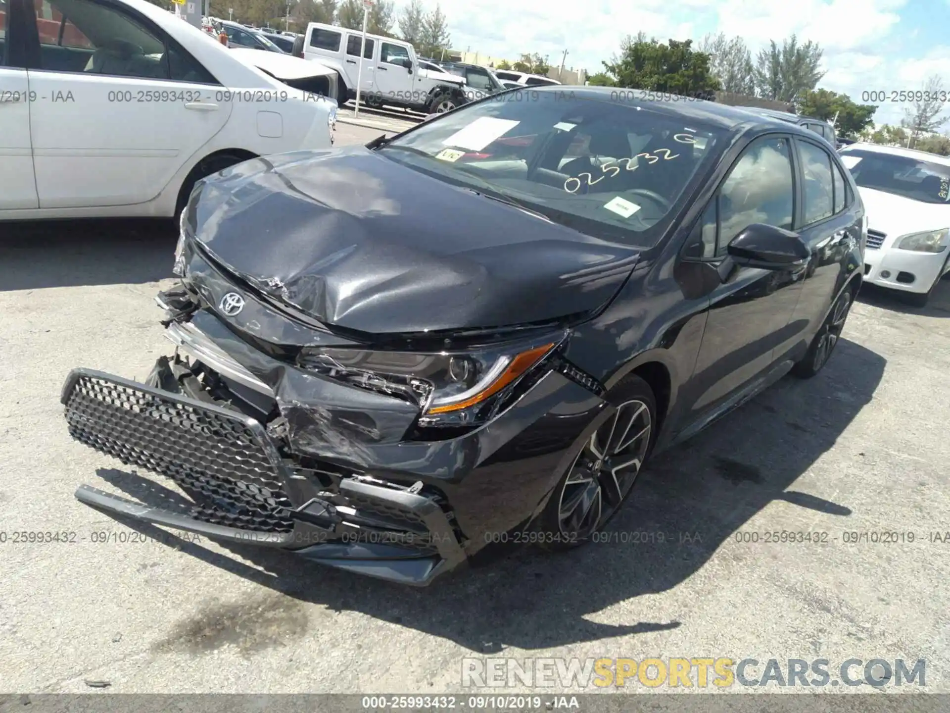 2 Photograph of a damaged car JTDS4RCE2LJ025232 TOYOTA COROLLA 2020