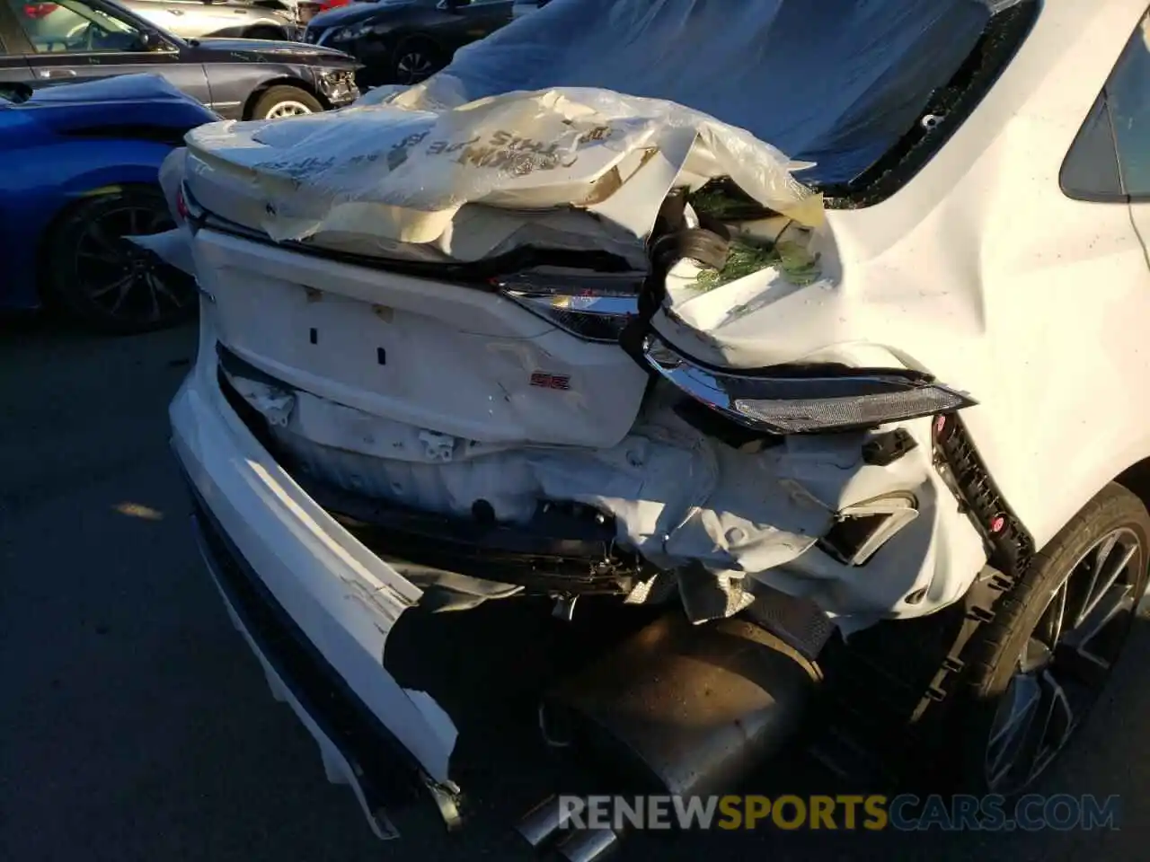 9 Photograph of a damaged car JTDS4RCE2LJ025490 TOYOTA COROLLA 2020