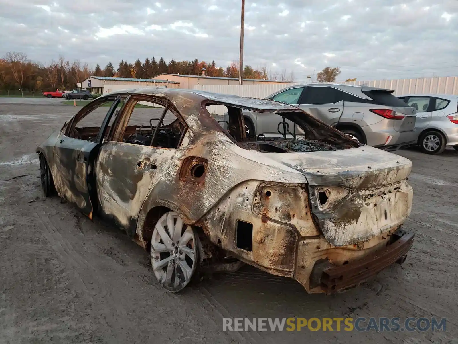 3 Photograph of a damaged car JTDS4RCE2LJ025778 TOYOTA COROLLA 2020