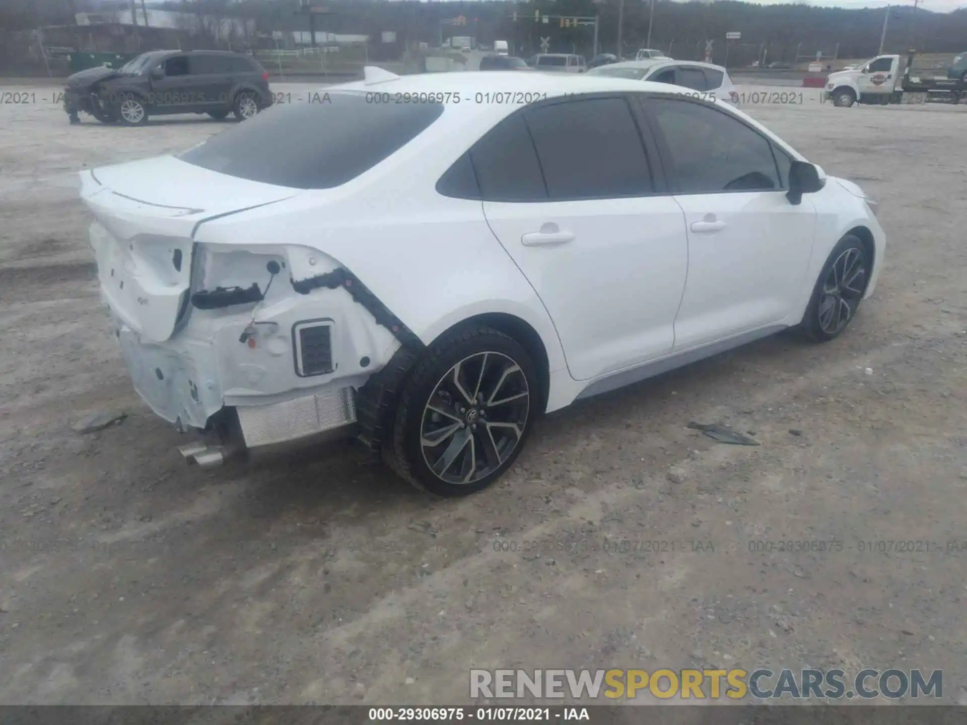 4 Photograph of a damaged car JTDS4RCE2LJ025828 TOYOTA COROLLA 2020