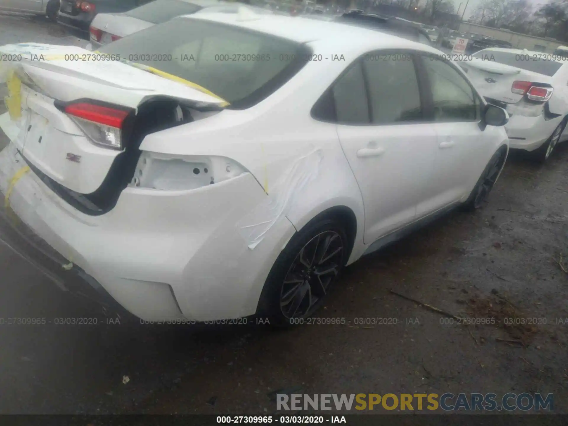 4 Photograph of a damaged car JTDS4RCE2LJ025893 TOYOTA COROLLA 2020