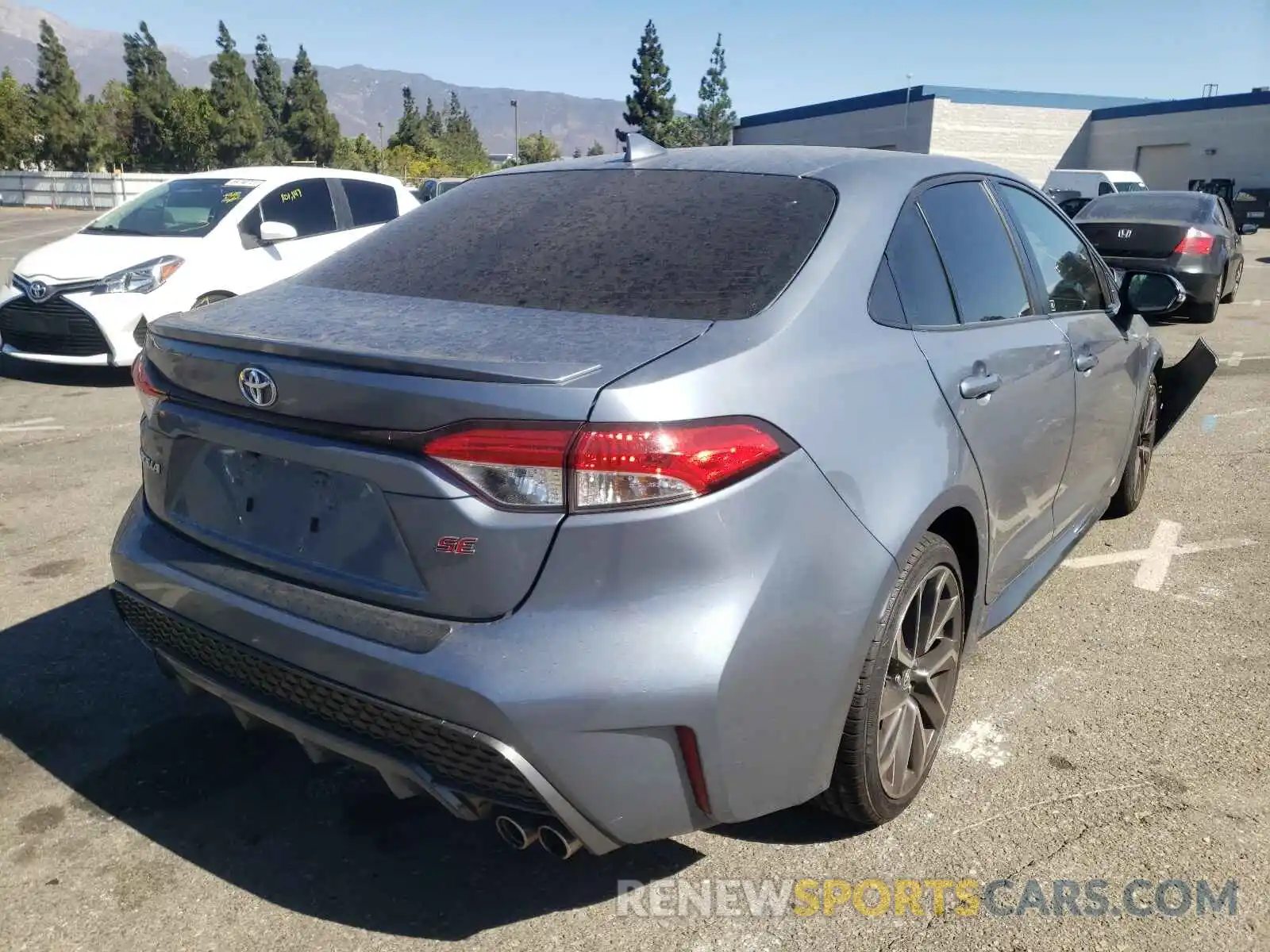 4 Photograph of a damaged car JTDS4RCE2LJ027076 TOYOTA COROLLA 2020