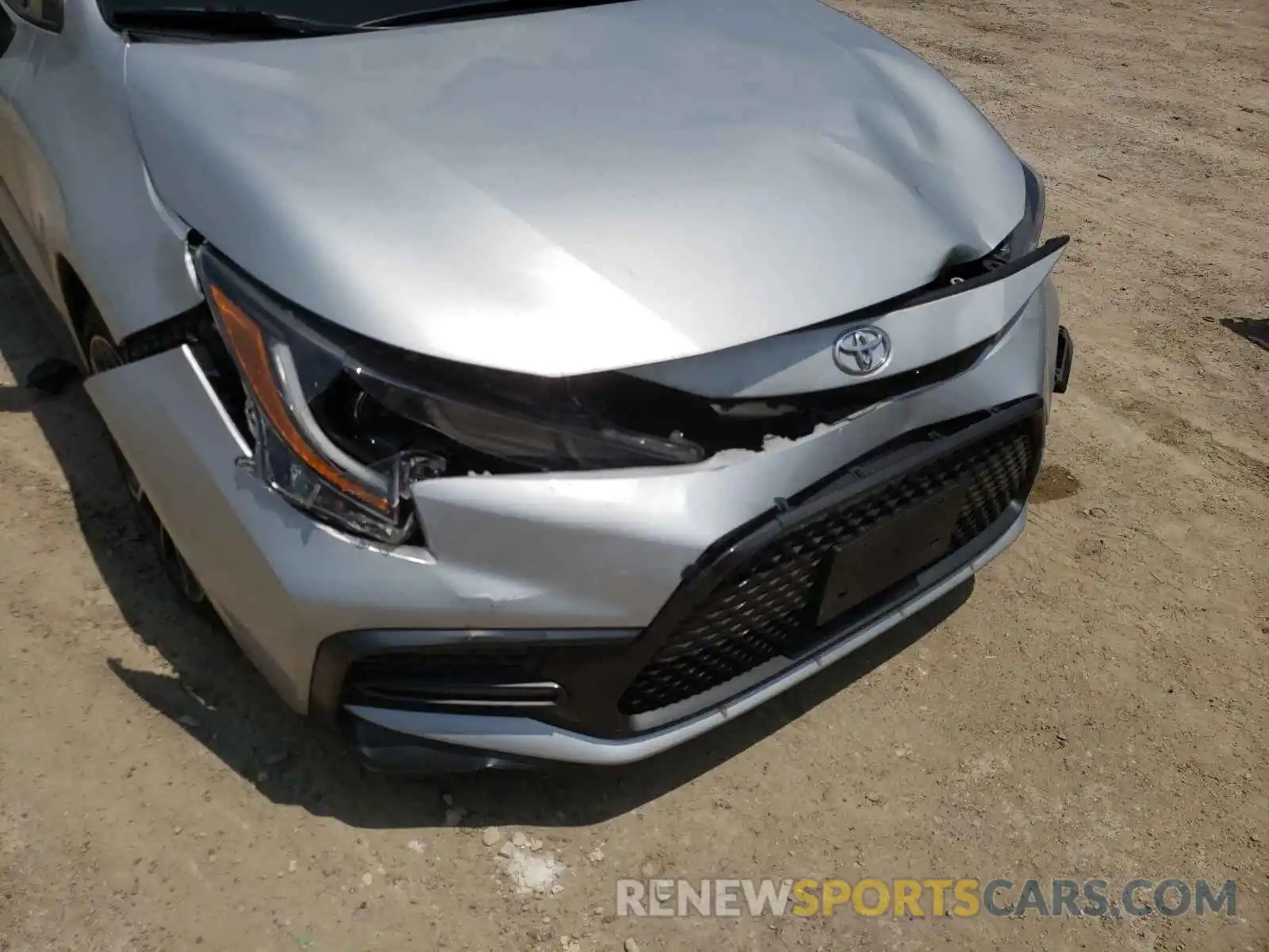 9 Photograph of a damaged car JTDS4RCE2LJ030902 TOYOTA COROLLA 2020