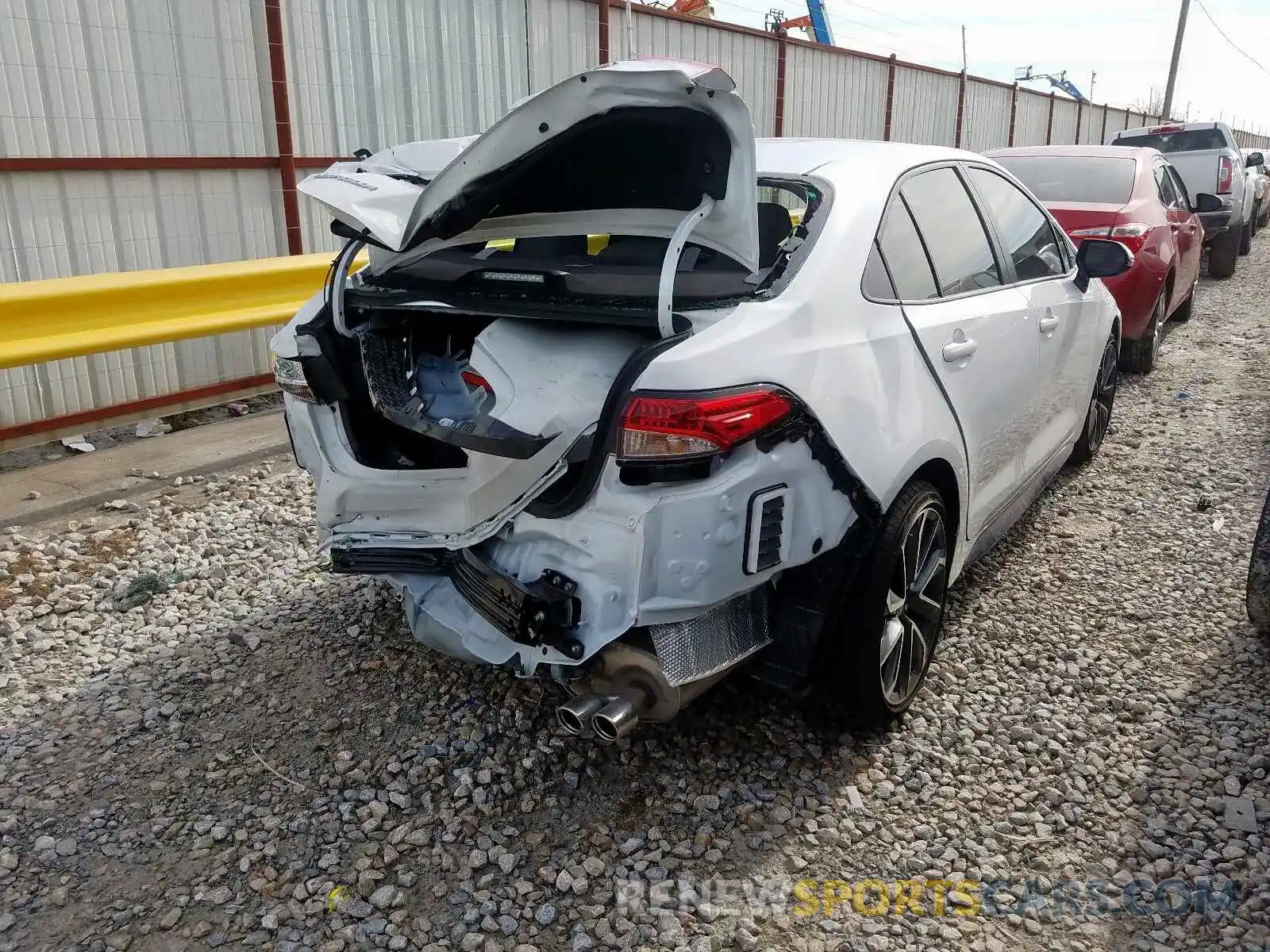 4 Photograph of a damaged car JTDS4RCE2LJ032441 TOYOTA COROLLA 2020