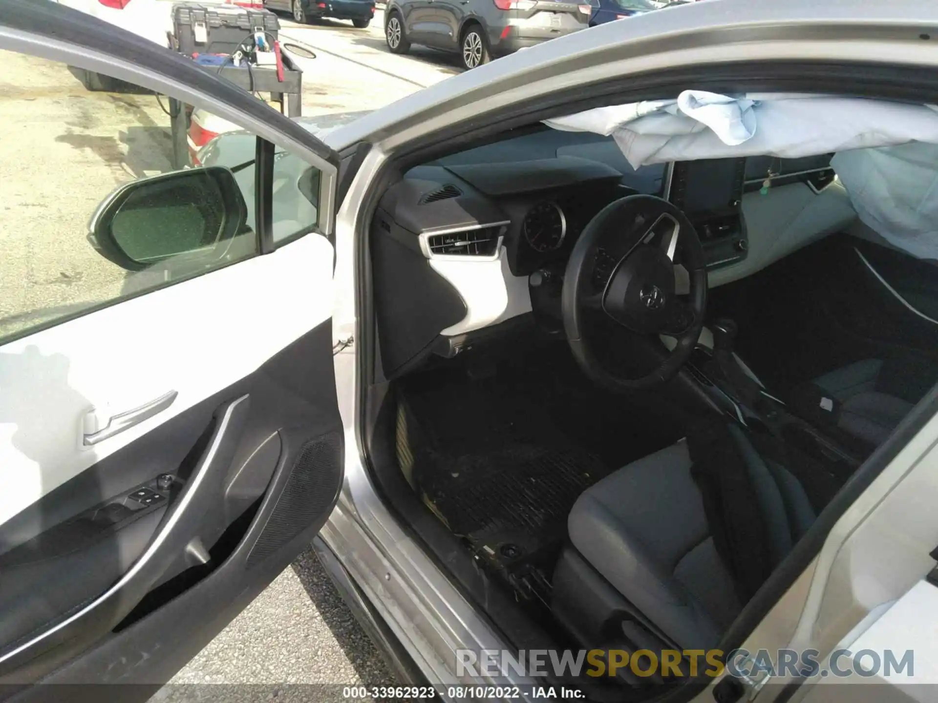 5 Photograph of a damaged car JTDS4RCE2LJ032455 TOYOTA COROLLA 2020