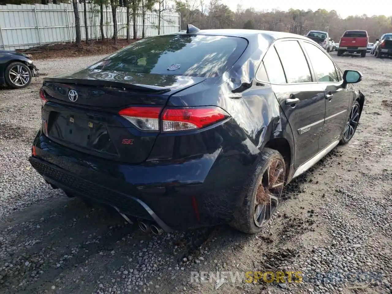 4 Photograph of a damaged car JTDS4RCE2LJ033170 TOYOTA COROLLA 2020