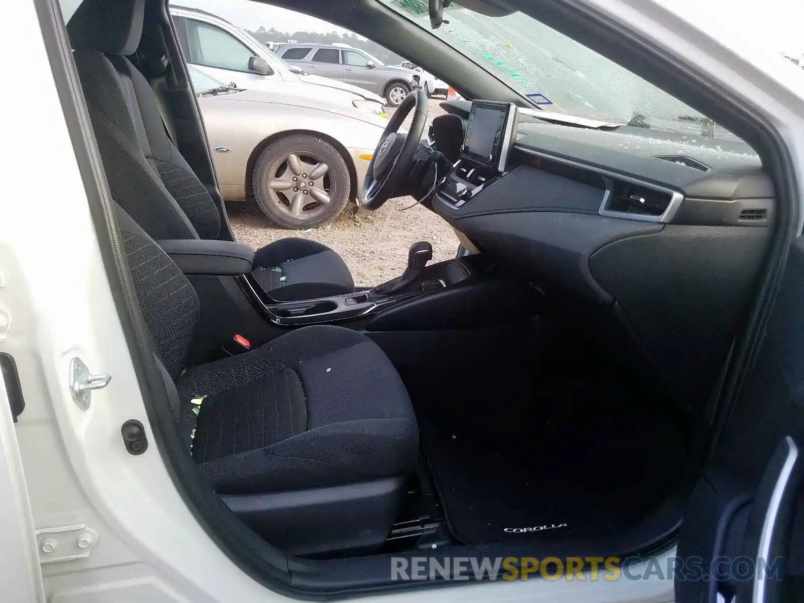 5 Photograph of a damaged car JTDS4RCE2LJ038708 TOYOTA COROLLA 2020