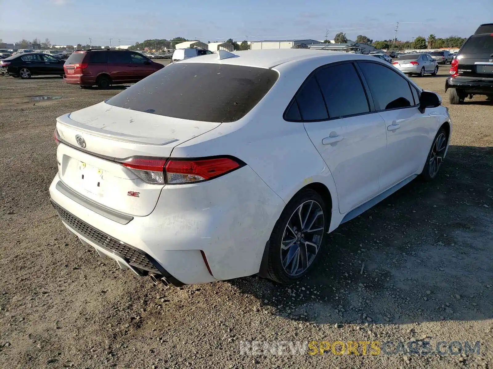 4 Photograph of a damaged car JTDS4RCE2LJ044234 TOYOTA COROLLA 2020