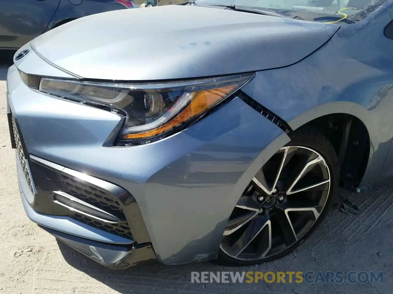 9 Photograph of a damaged car JTDS4RCE2LJ047943 TOYOTA COROLLA 2020