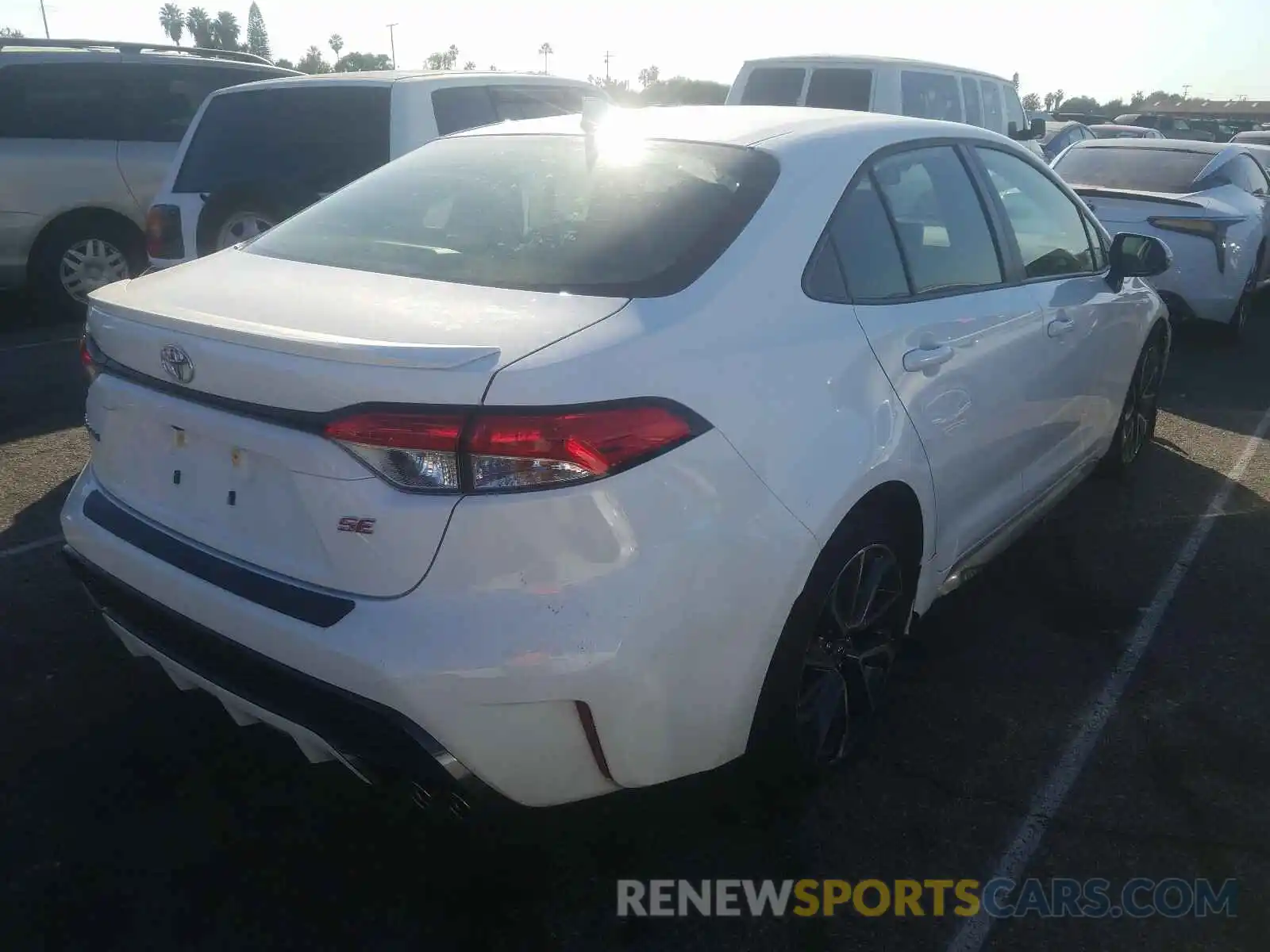 4 Photograph of a damaged car JTDS4RCE2LJ052303 TOYOTA COROLLA 2020