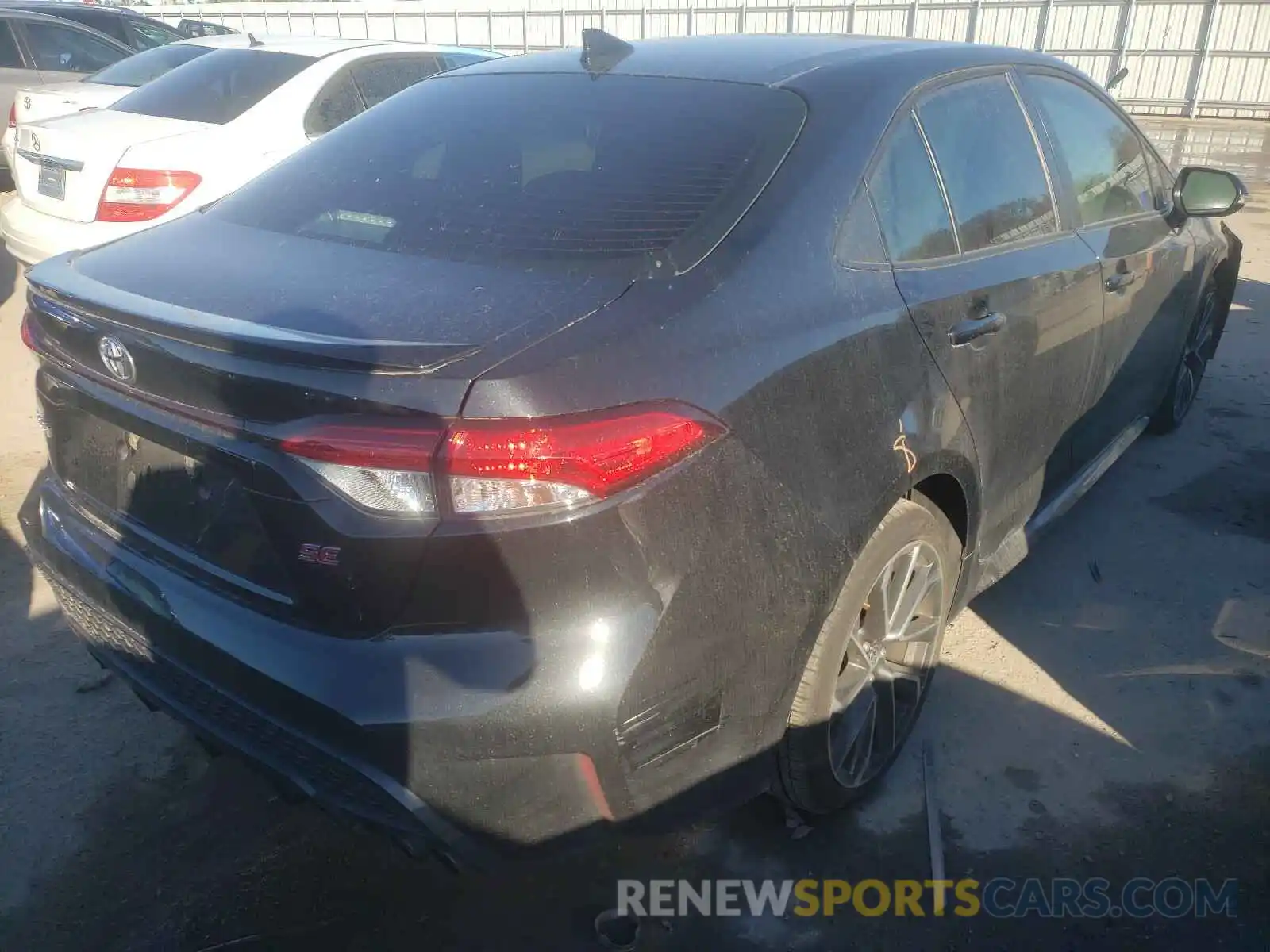 4 Photograph of a damaged car JTDS4RCE2LJ052575 TOYOTA COROLLA 2020