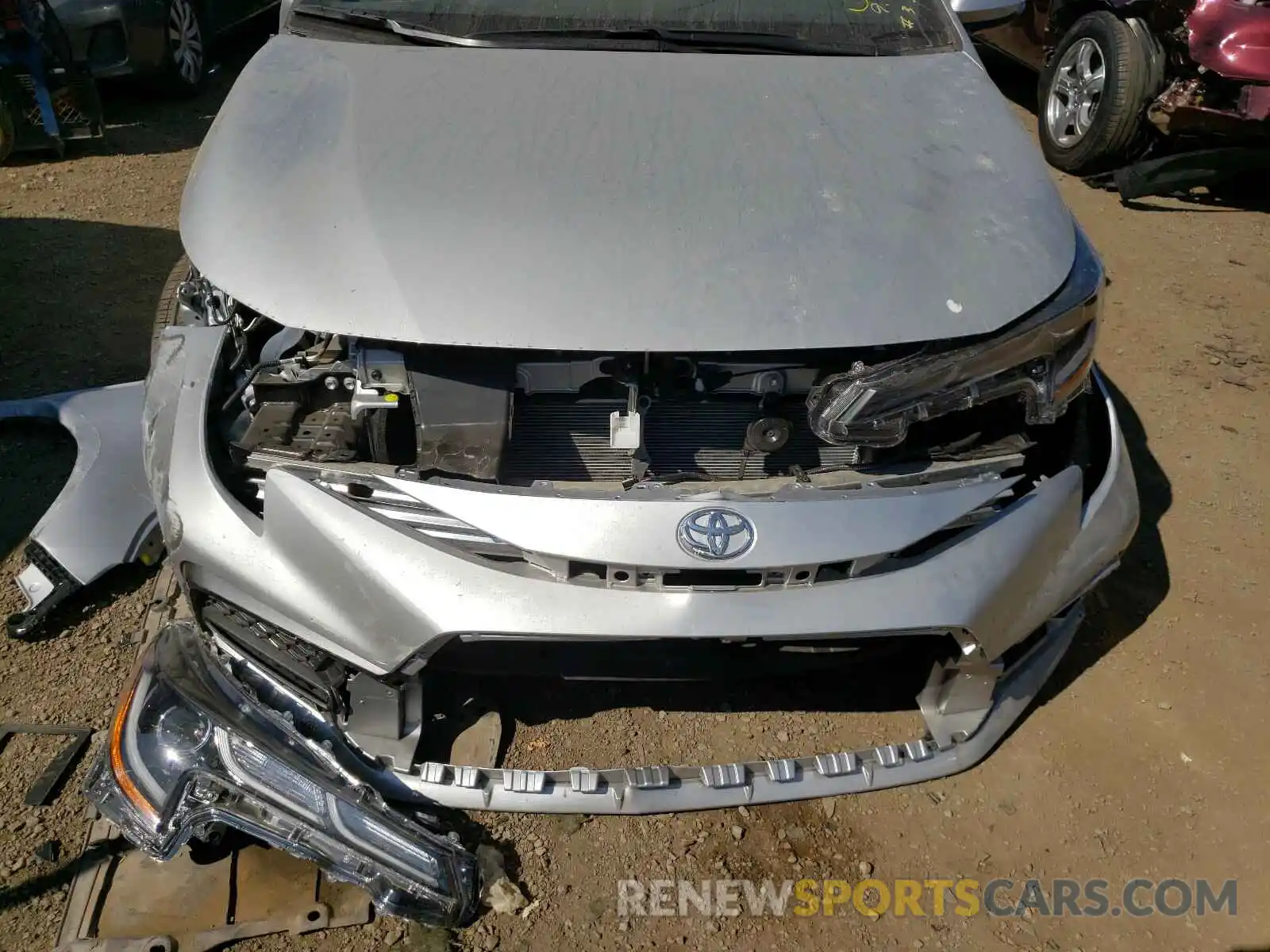 9 Photograph of a damaged car JTDS4RCE2LJ053239 TOYOTA COROLLA 2020