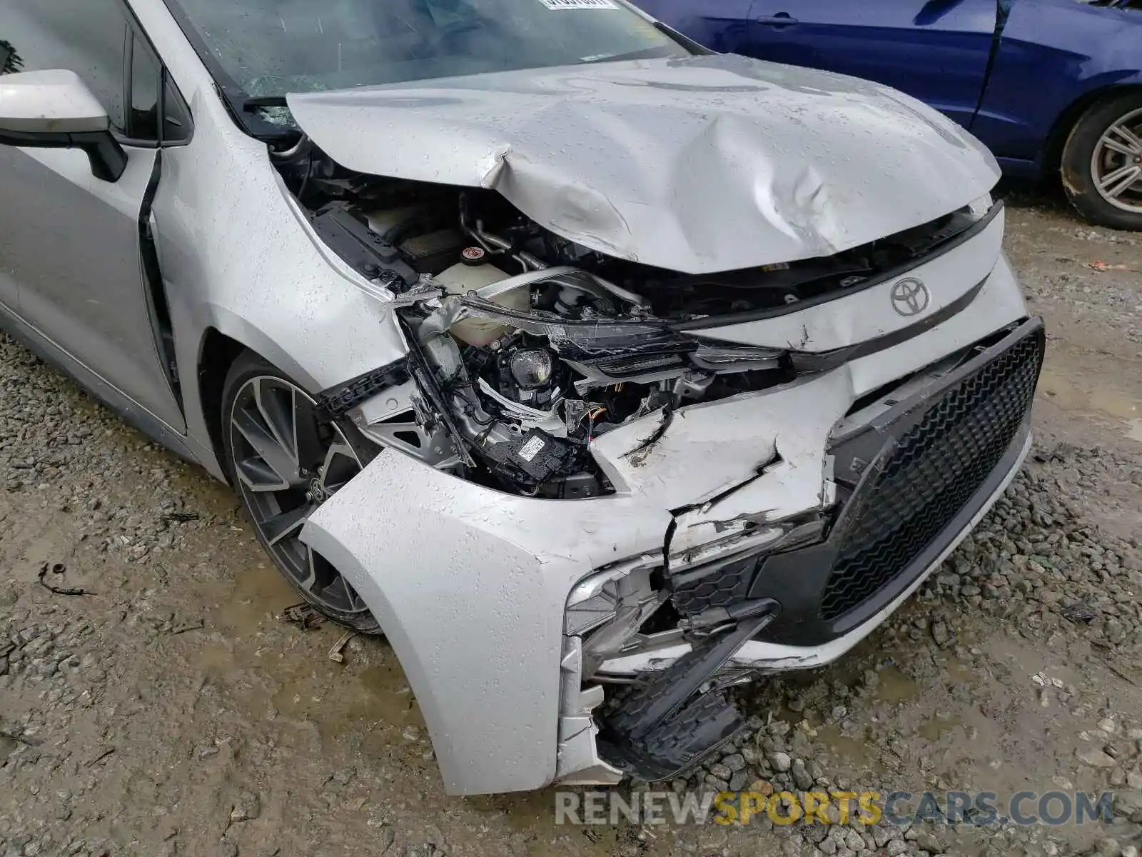 9 Photograph of a damaged car JTDS4RCE3LJ004860 TOYOTA COROLLA 2020