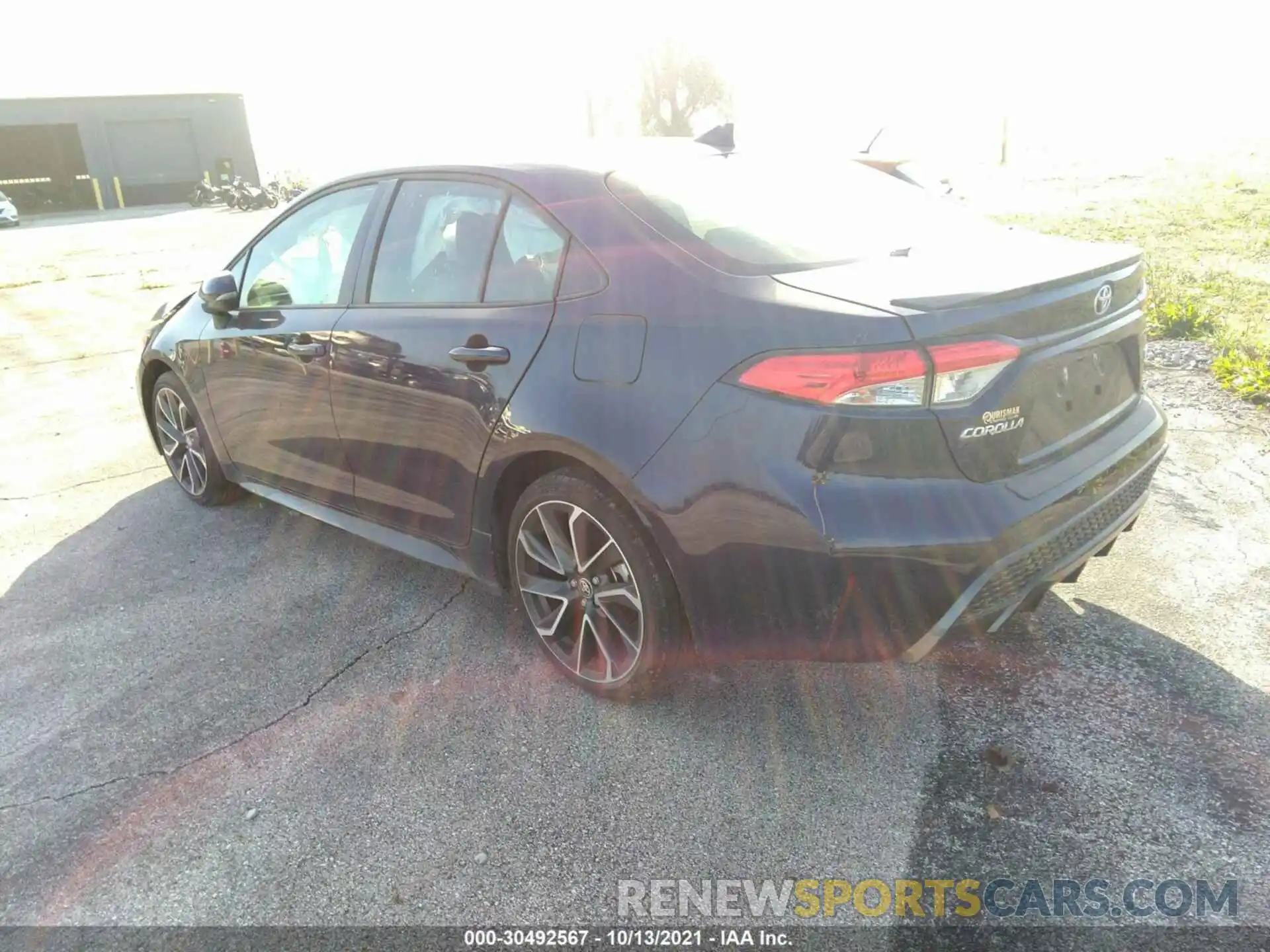 3 Photograph of a damaged car JTDS4RCE3LJ005748 TOYOTA COROLLA 2020