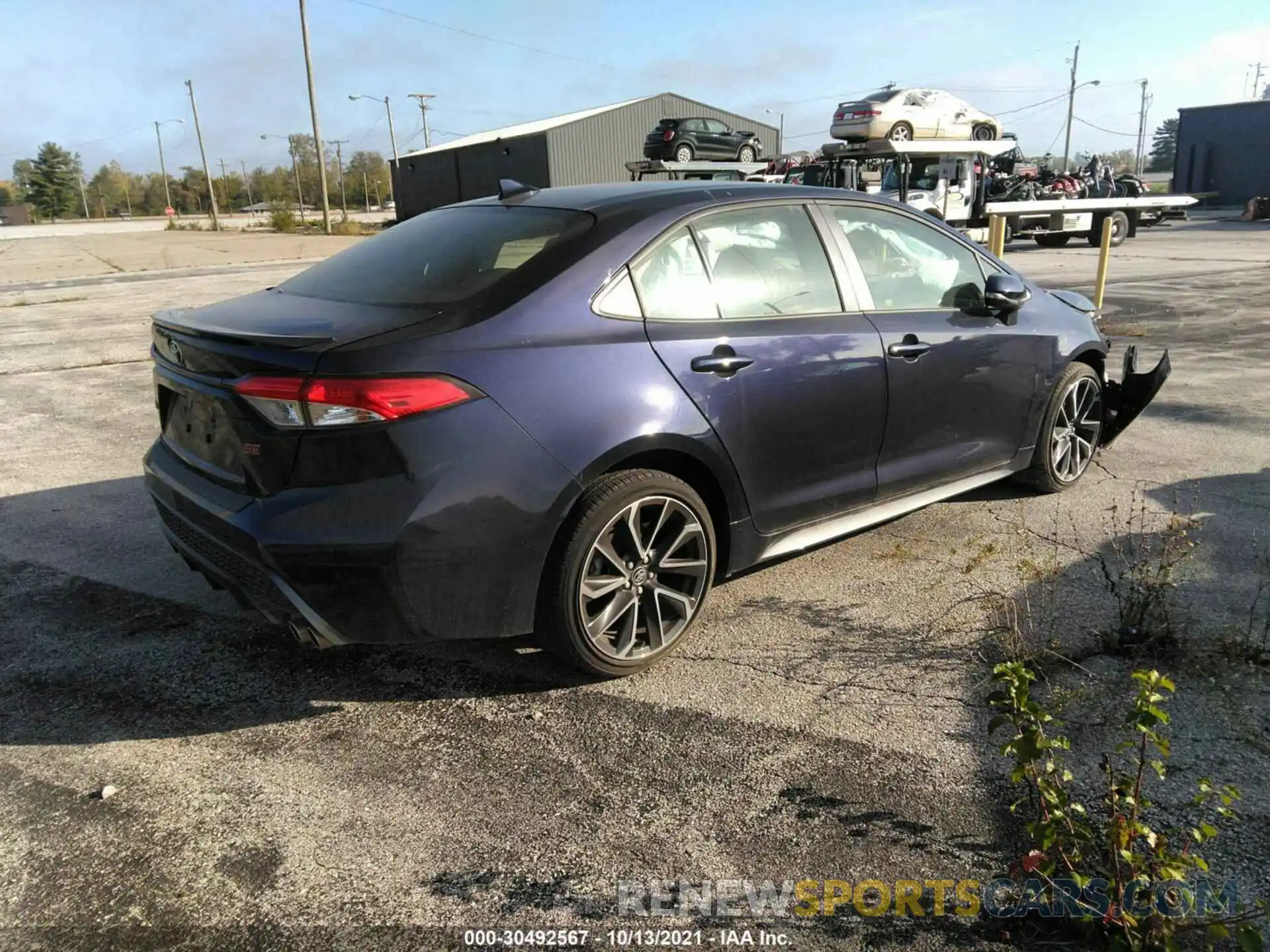 4 Photograph of a damaged car JTDS4RCE3LJ005748 TOYOTA COROLLA 2020