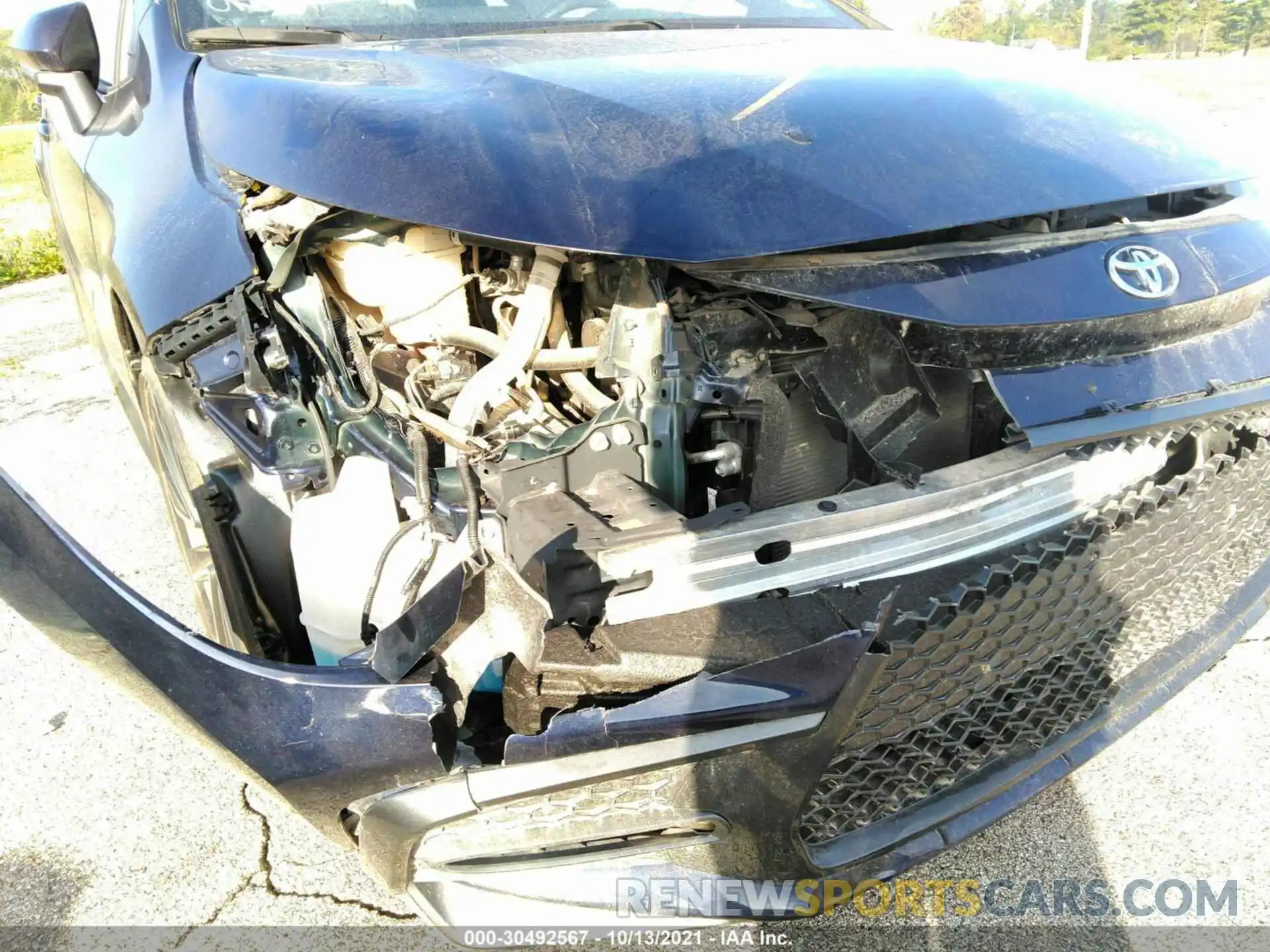 6 Photograph of a damaged car JTDS4RCE3LJ005748 TOYOTA COROLLA 2020