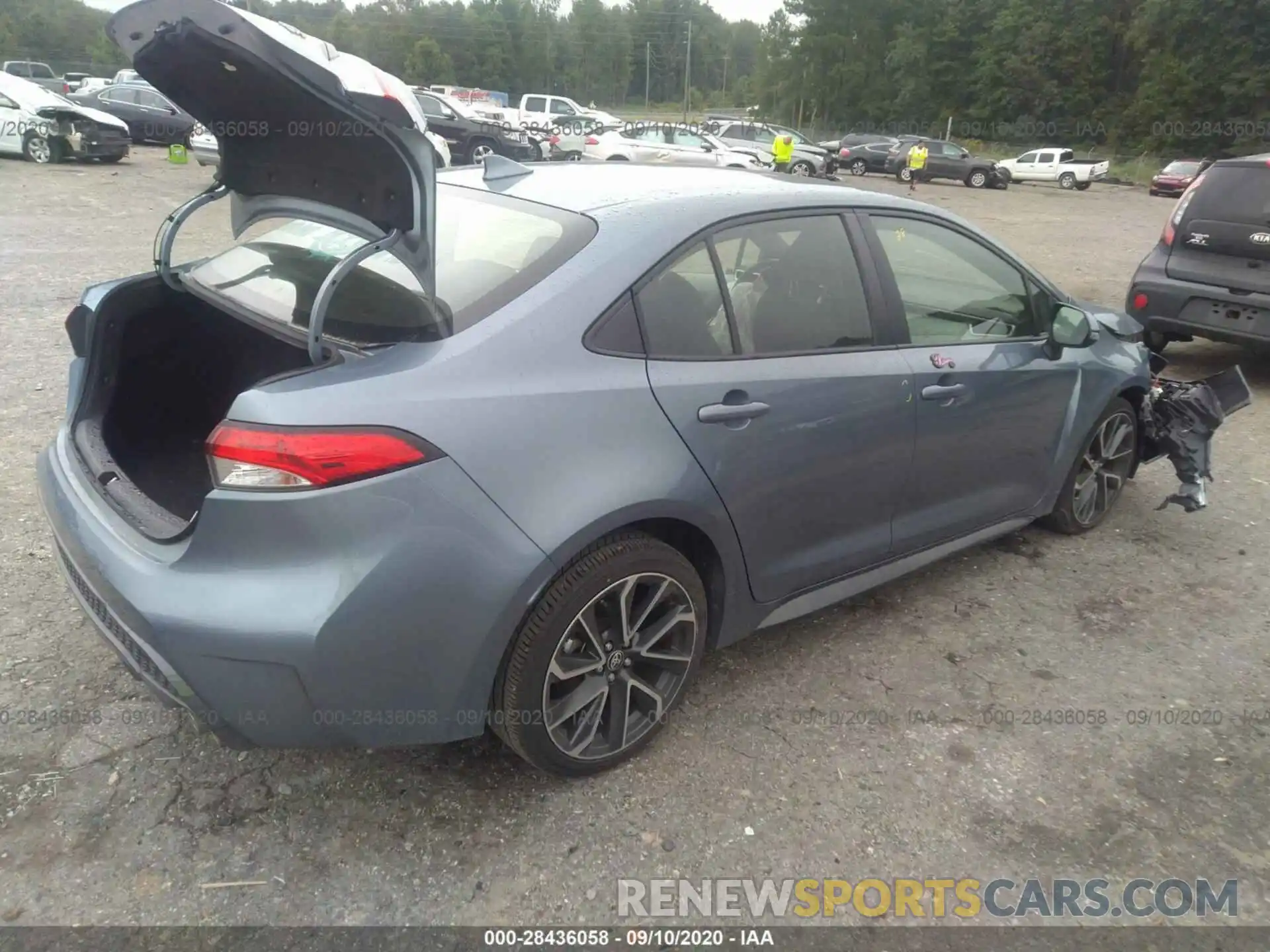 4 Photograph of a damaged car JTDS4RCE3LJ006169 TOYOTA COROLLA 2020