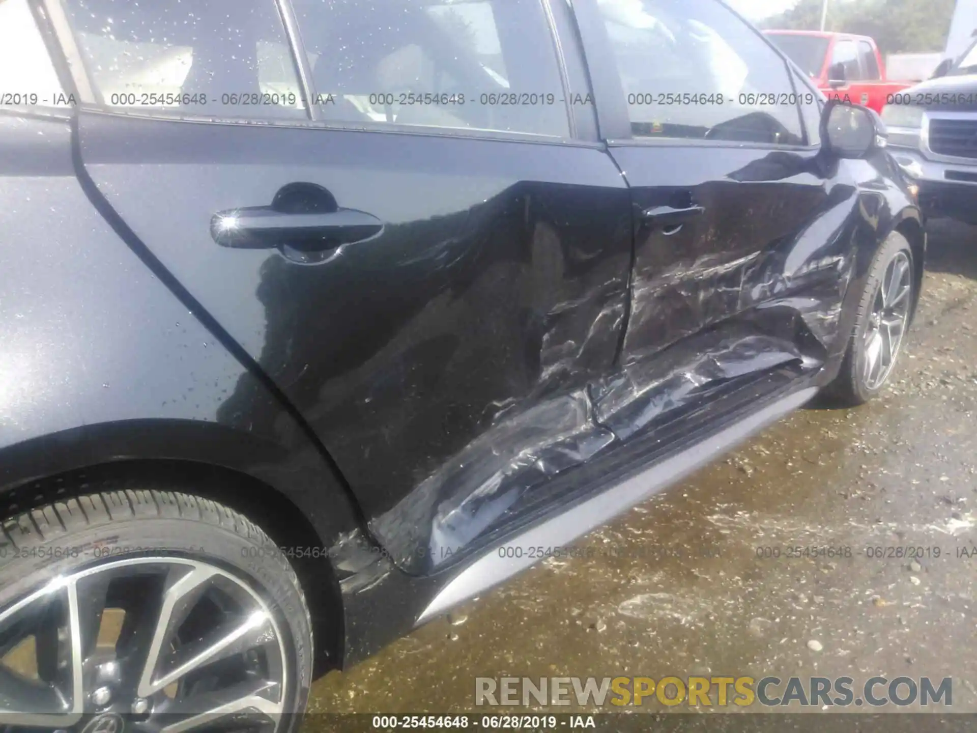 6 Photograph of a damaged car JTDS4RCE3LJ006401 TOYOTA COROLLA 2020