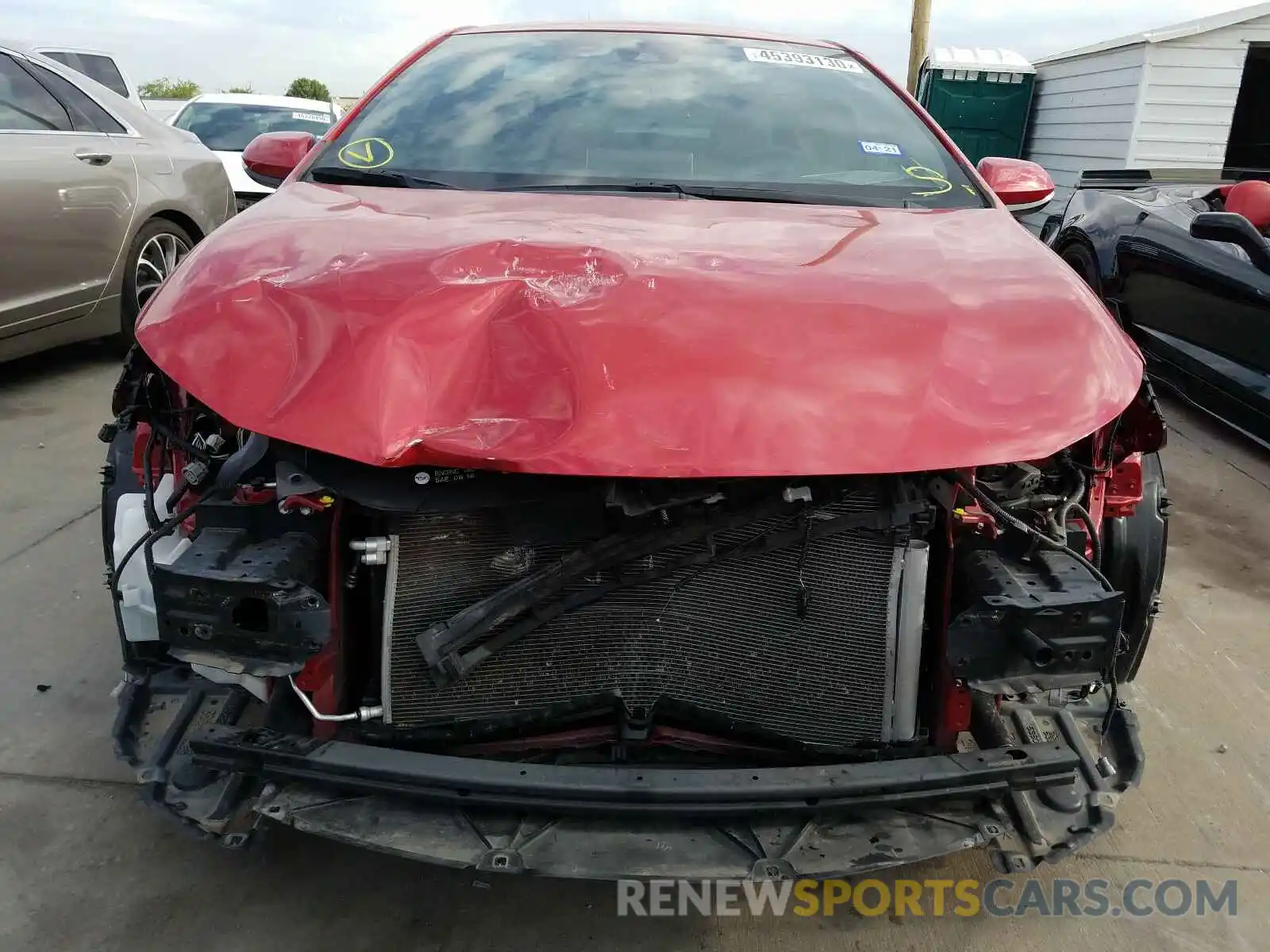 9 Photograph of a damaged car JTDS4RCE3LJ007127 TOYOTA COROLLA 2020