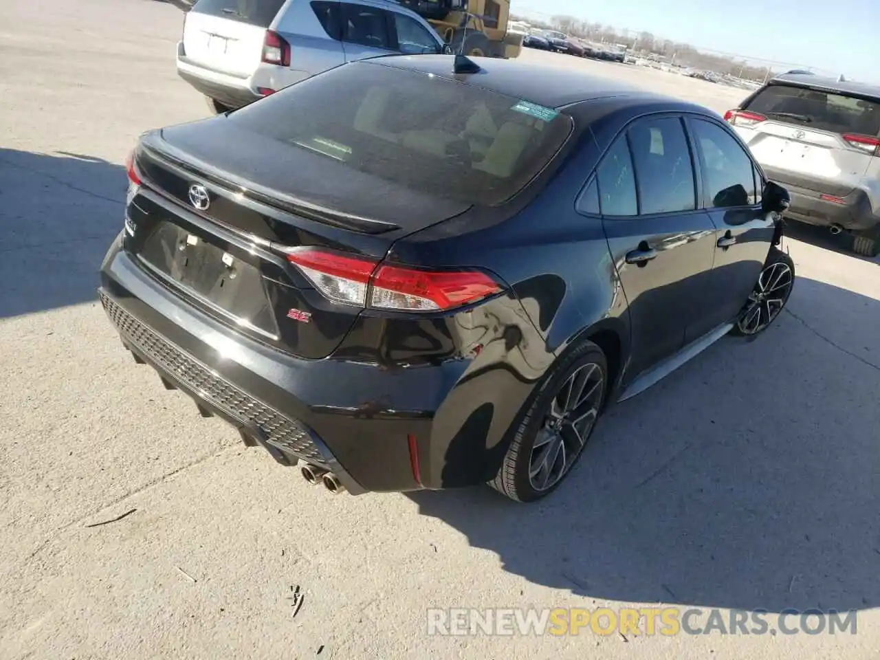 4 Photograph of a damaged car JTDS4RCE3LJ009279 TOYOTA COROLLA 2020