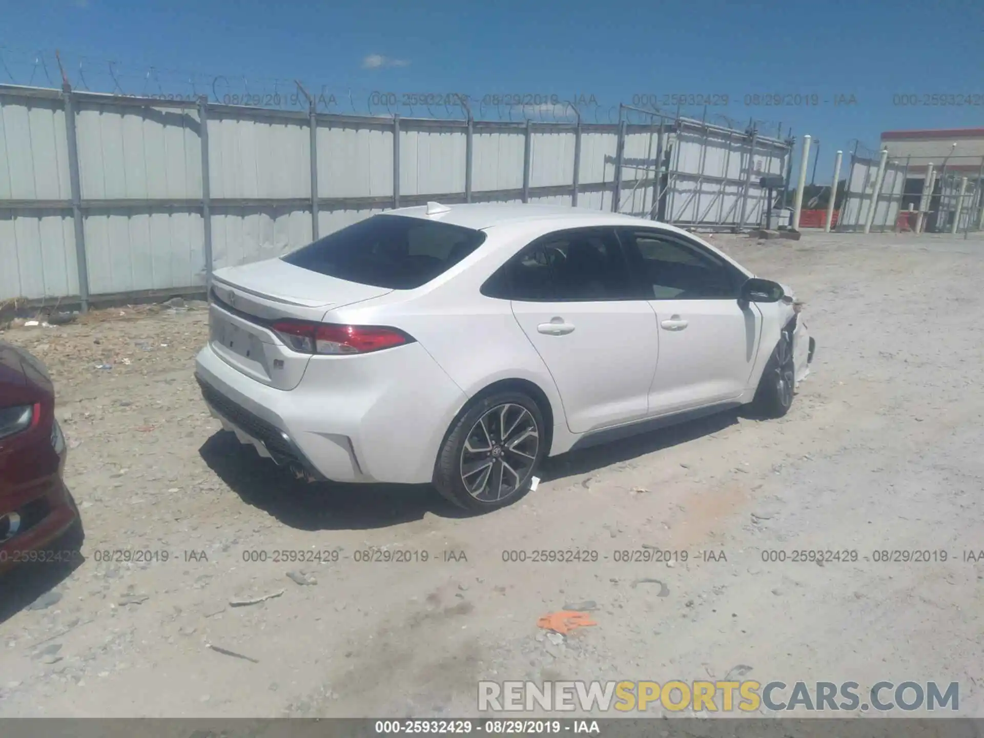 4 Photograph of a damaged car JTDS4RCE3LJ010190 TOYOTA COROLLA 2020