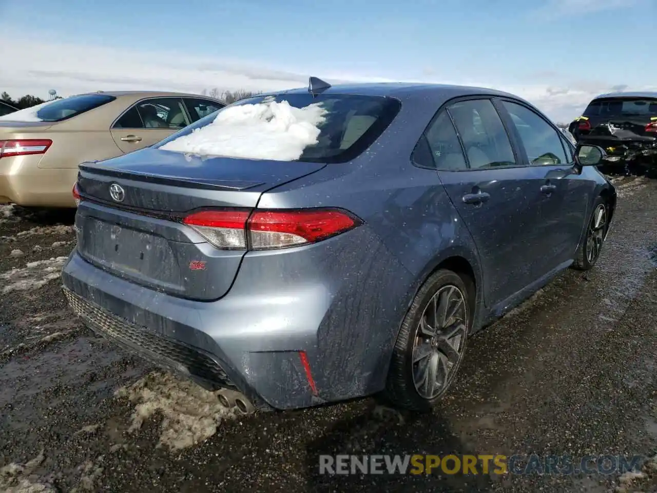 4 Photograph of a damaged car JTDS4RCE3LJ012523 TOYOTA COROLLA 2020