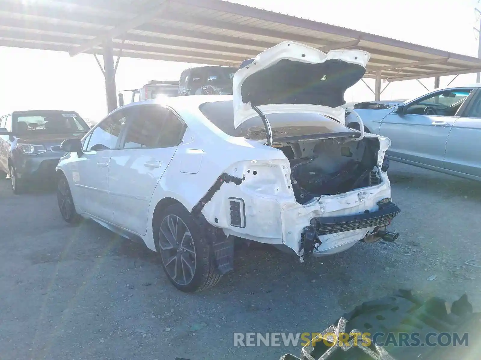 3 Photograph of a damaged car JTDS4RCE3LJ012568 TOYOTA COROLLA 2020