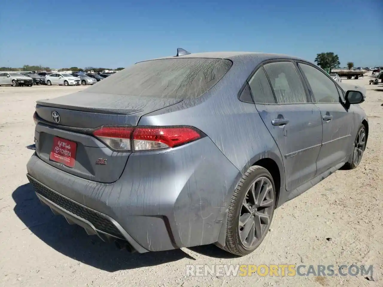 4 Photograph of a damaged car JTDS4RCE3LJ014627 TOYOTA COROLLA 2020