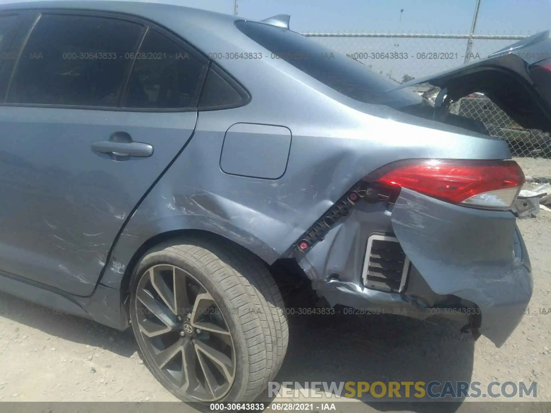 6 Photograph of a damaged car JTDS4RCE3LJ014644 TOYOTA COROLLA 2020