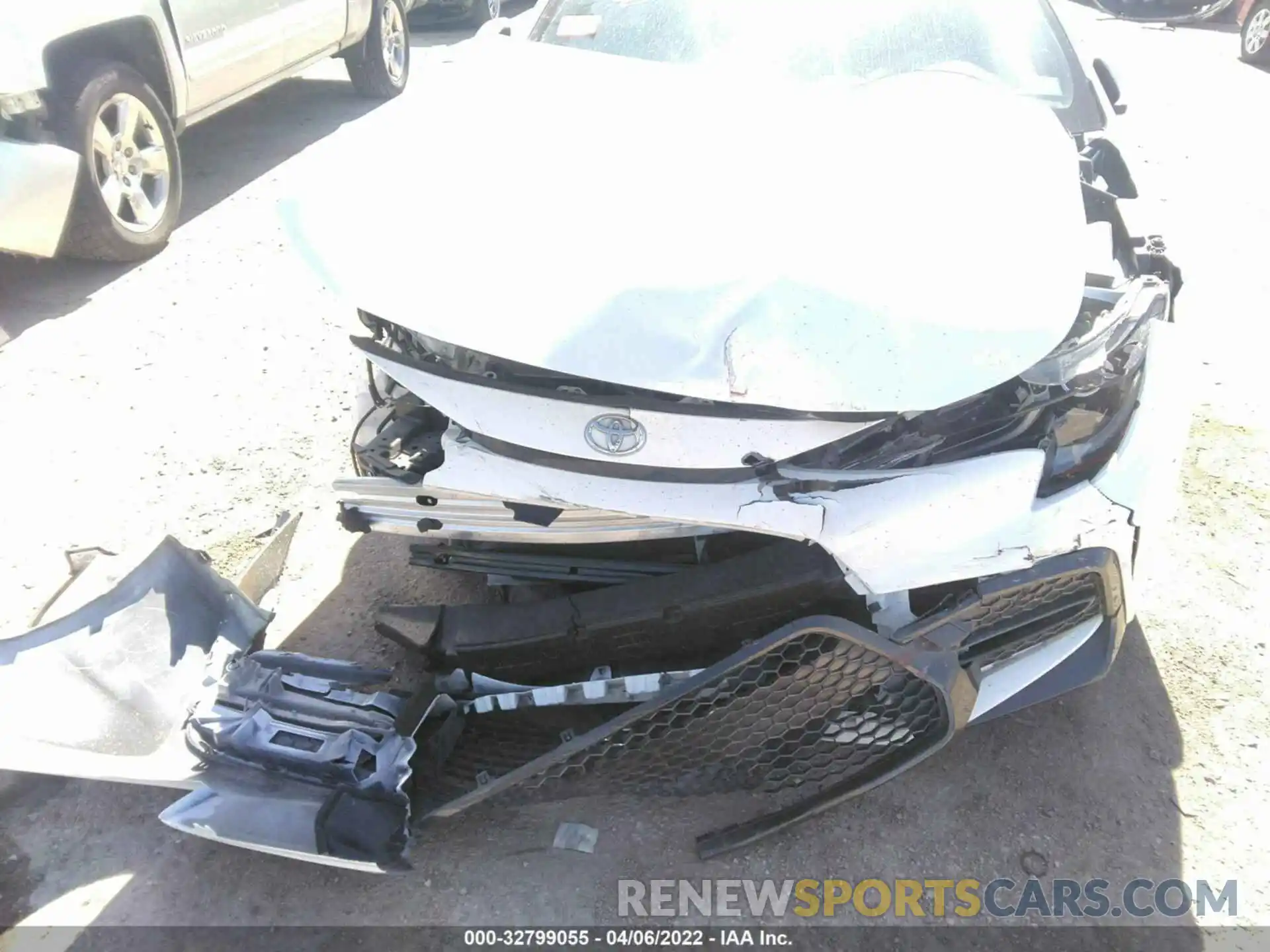 6 Photograph of a damaged car JTDS4RCE3LJ014983 TOYOTA COROLLA 2020