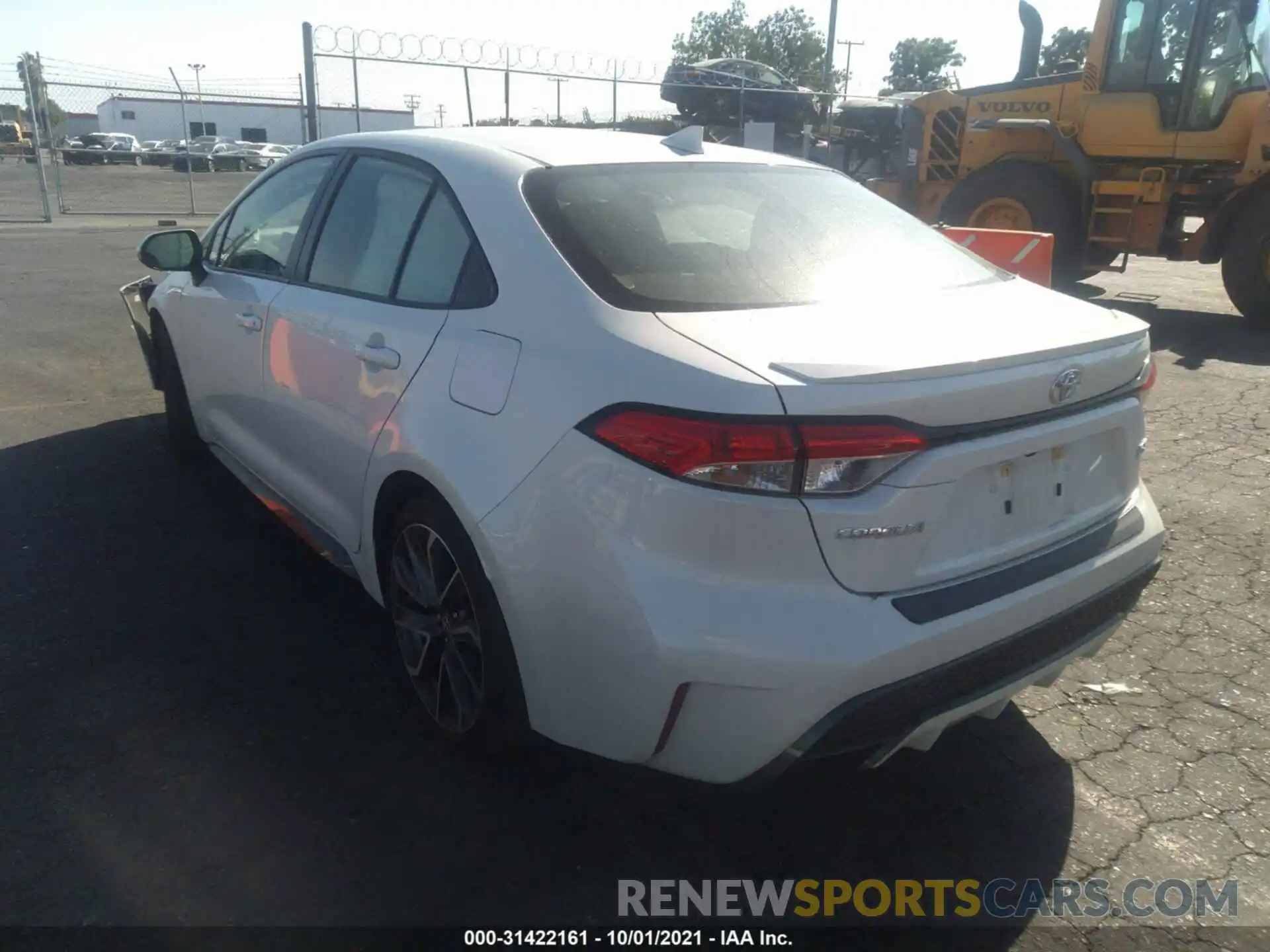 3 Photograph of a damaged car JTDS4RCE3LJ017088 TOYOTA COROLLA 2020