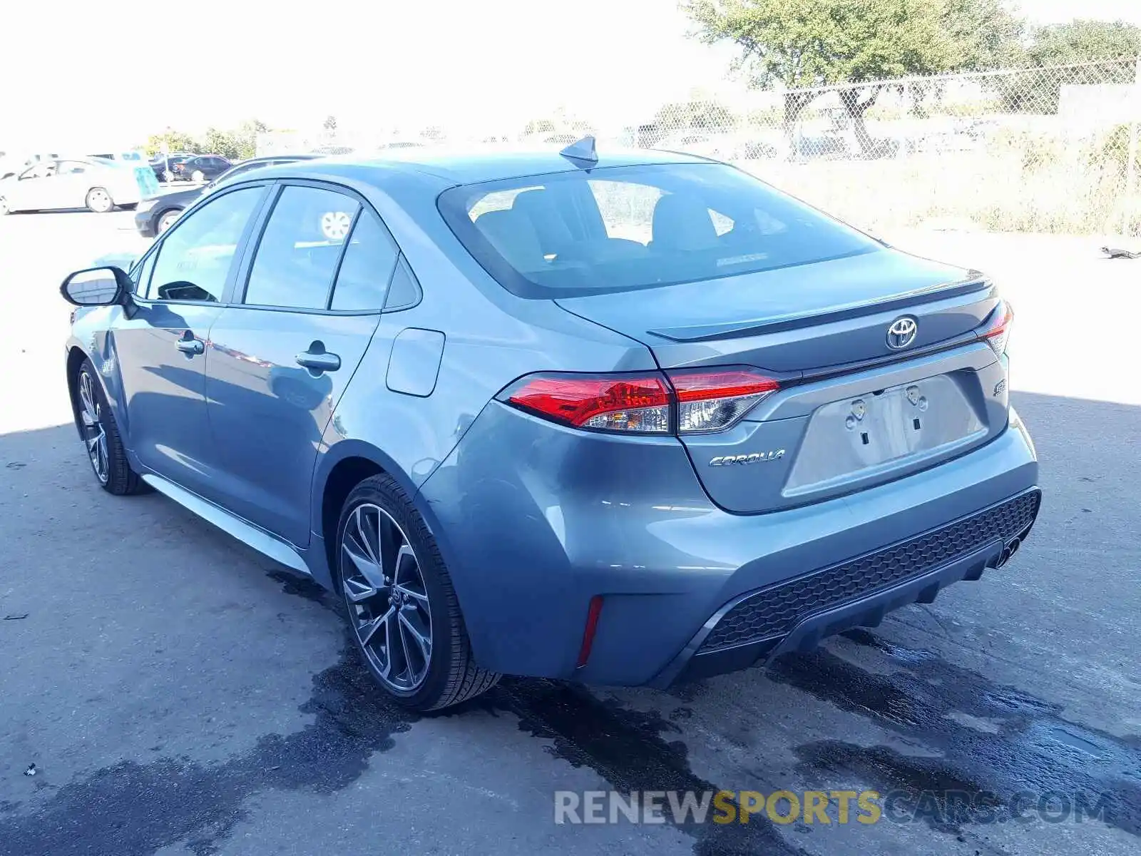 3 Photograph of a damaged car JTDS4RCE3LJ017785 TOYOTA COROLLA 2020