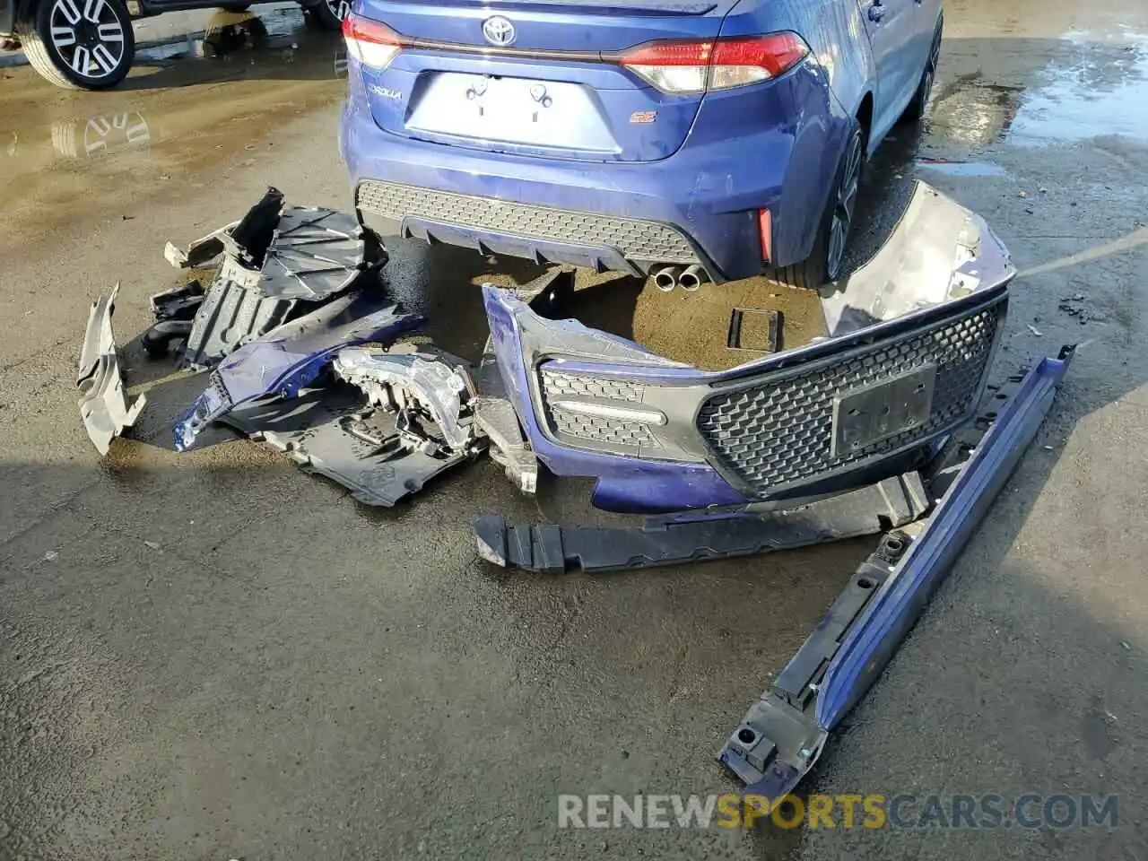 12 Photograph of a damaged car JTDS4RCE3LJ017866 TOYOTA COROLLA 2020