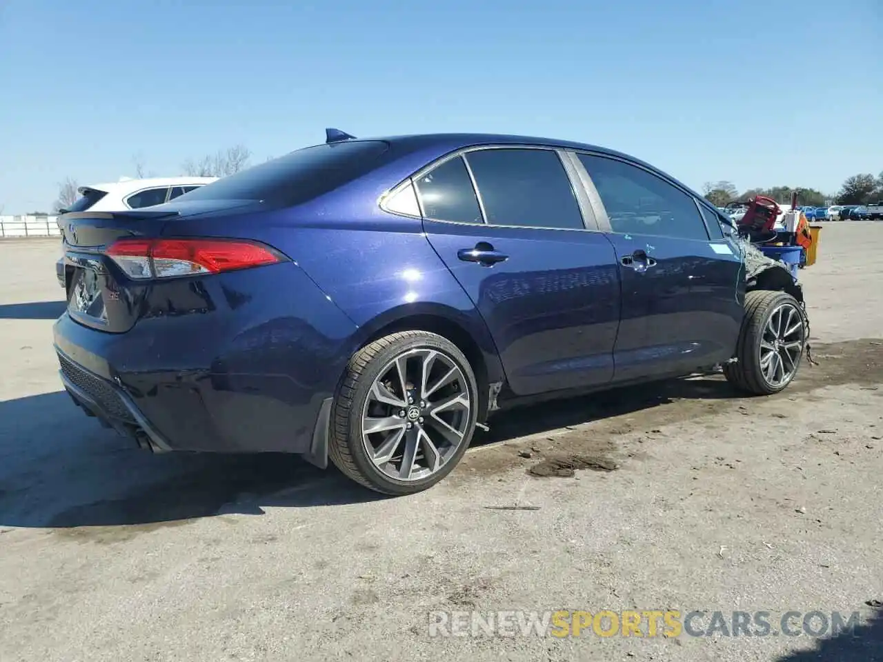 3 Photograph of a damaged car JTDS4RCE3LJ018094 TOYOTA COROLLA 2020