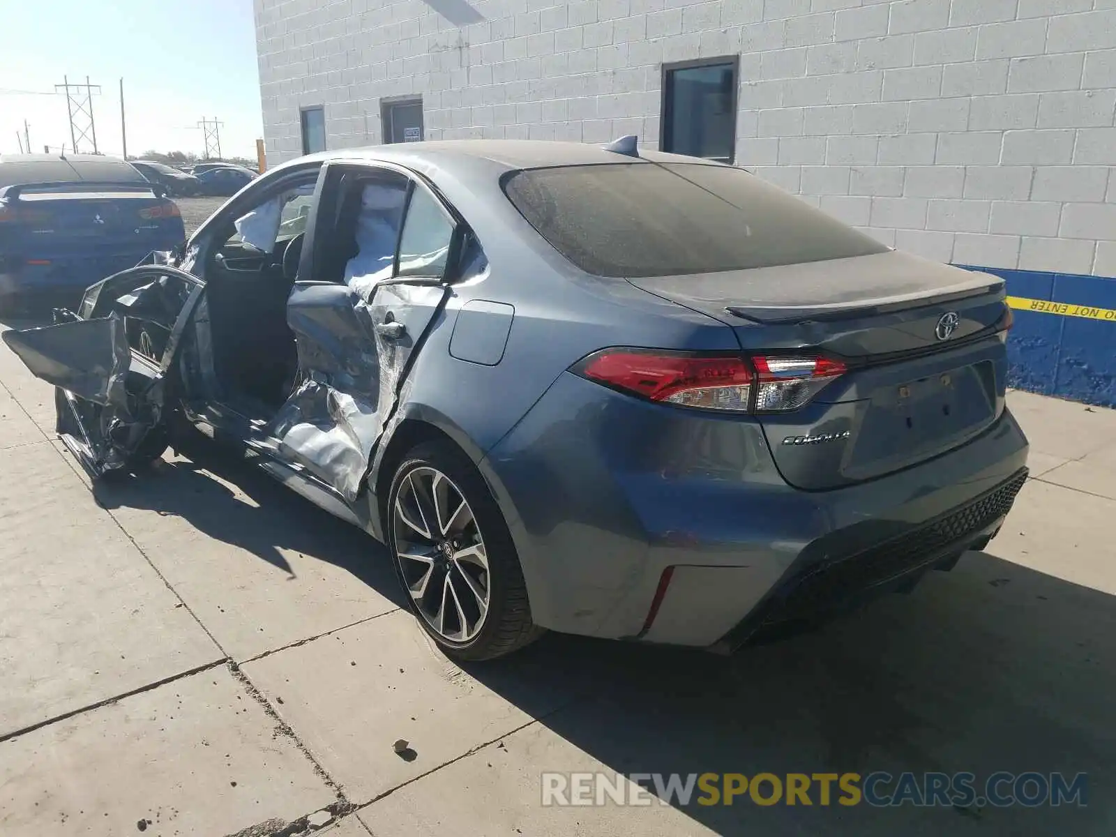 3 Photograph of a damaged car JTDS4RCE3LJ018497 TOYOTA COROLLA 2020